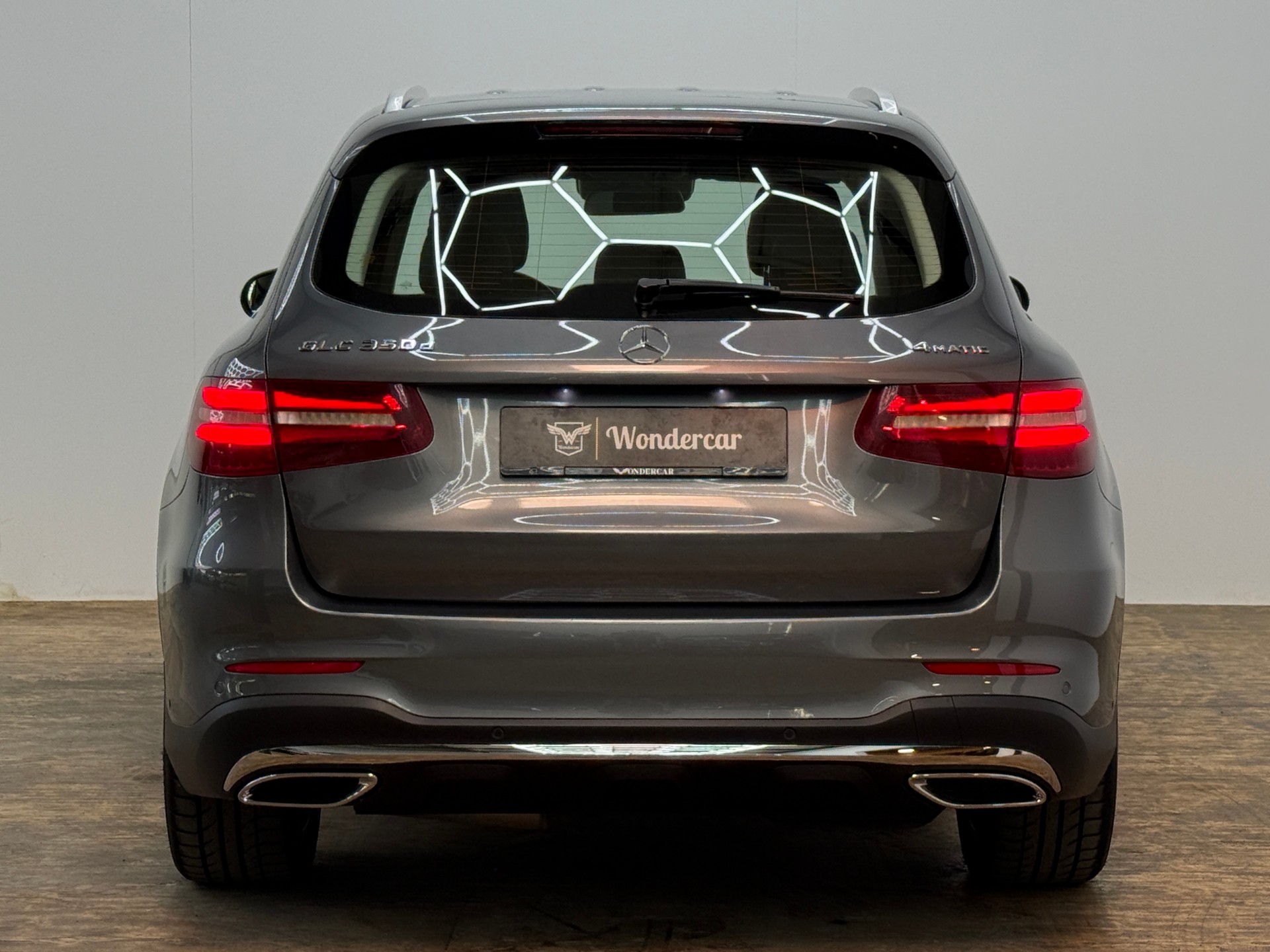 MERCEDES-BENZ GLC 350 d AMG Line 4Matic 9G-Tronic-image-11