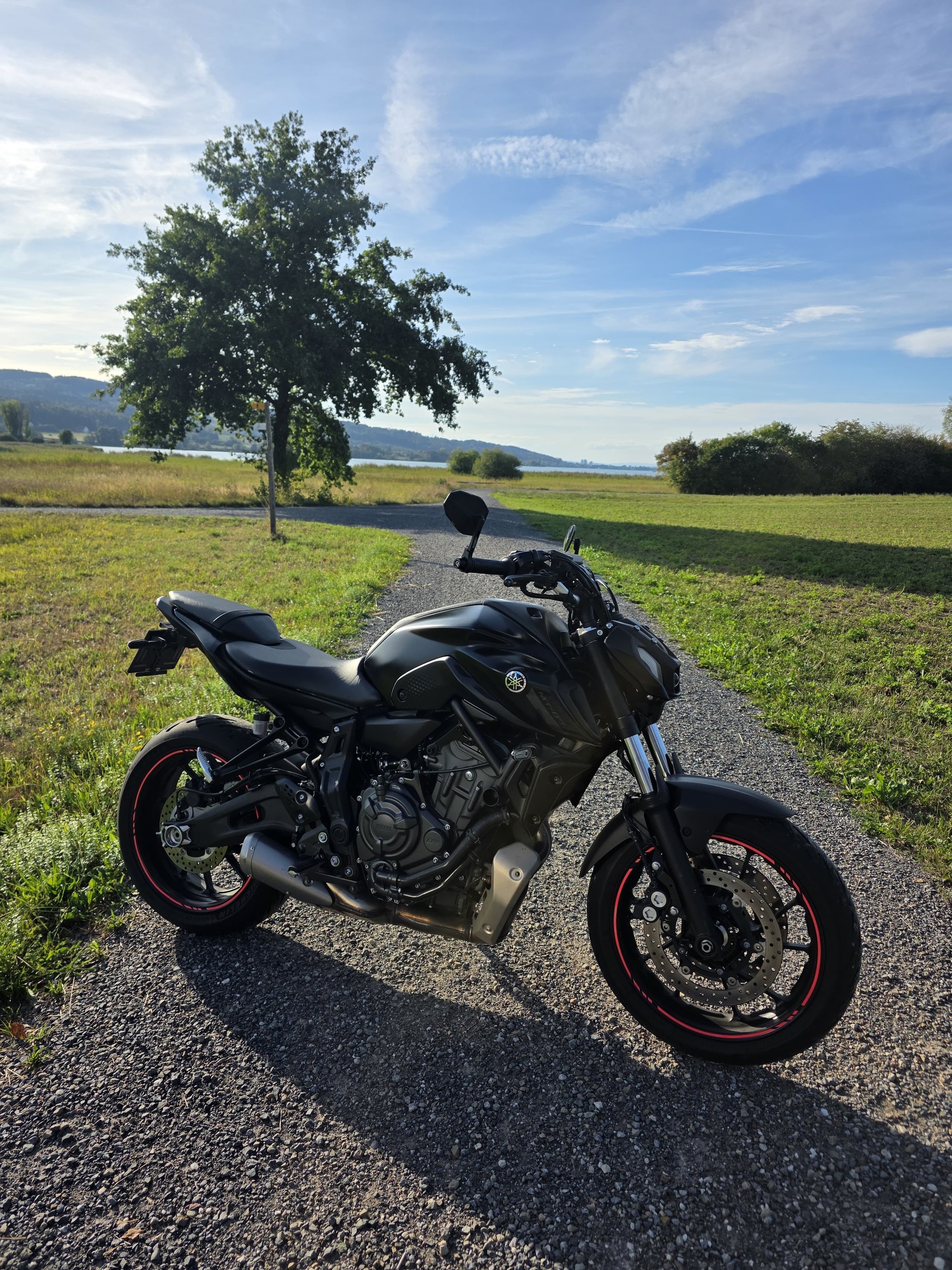 YAMAHA MT-07 (35KW)-showroom-element-2