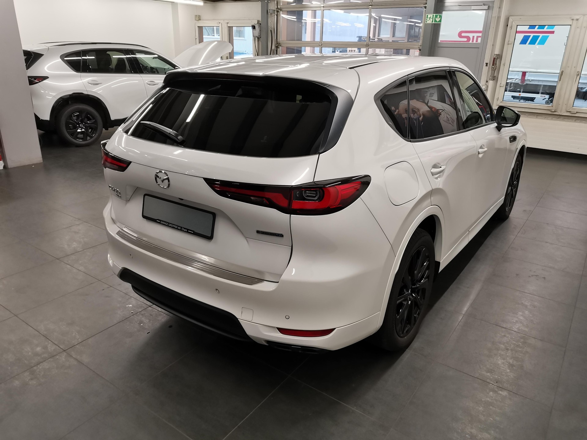 MAZDA CX-60 2.5 PHEV Homura-image-4