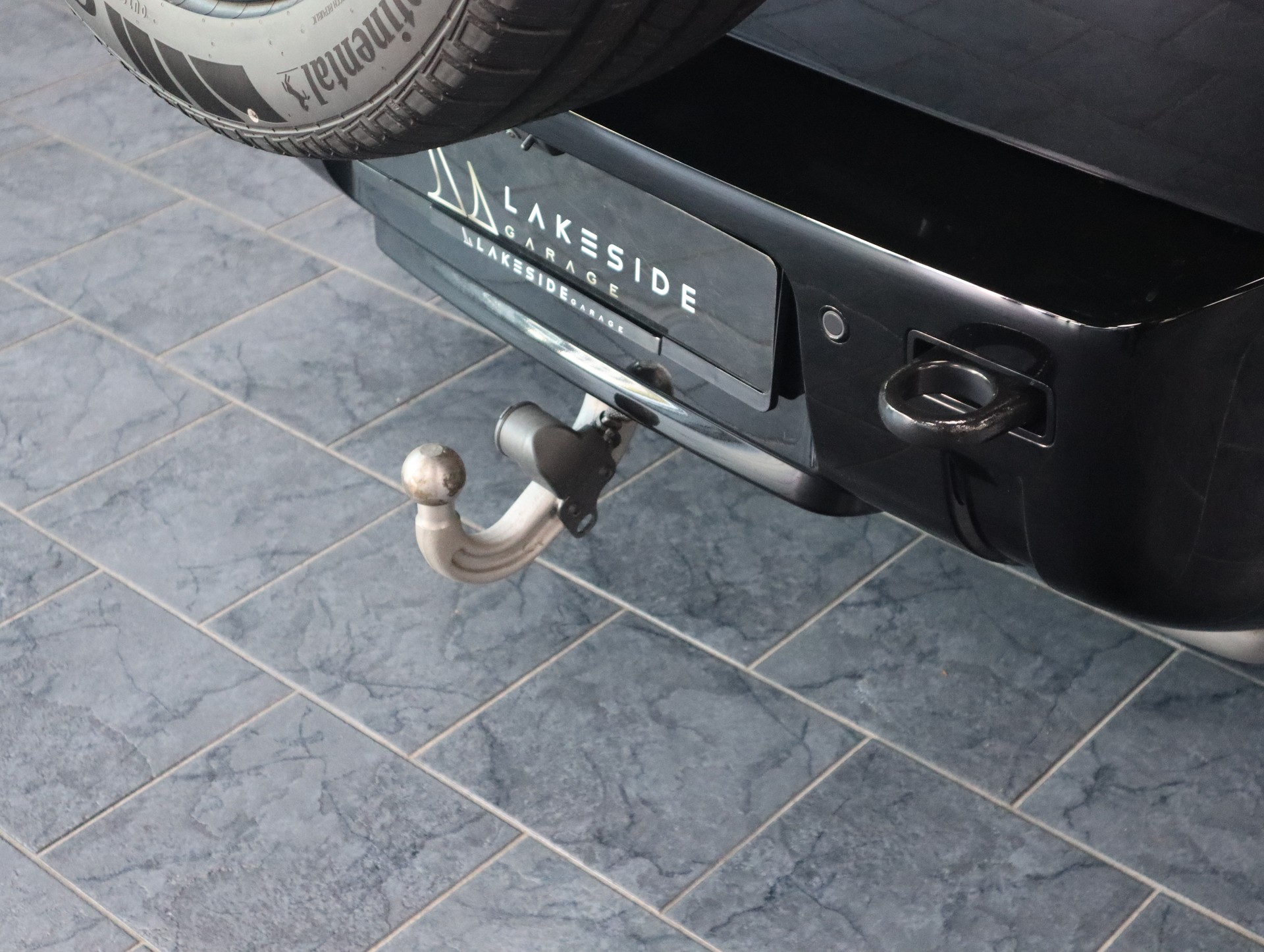LAND ROVER Defender 110 3.0 D I6 350 X-Dynamic HSE AWD AT8-image-27