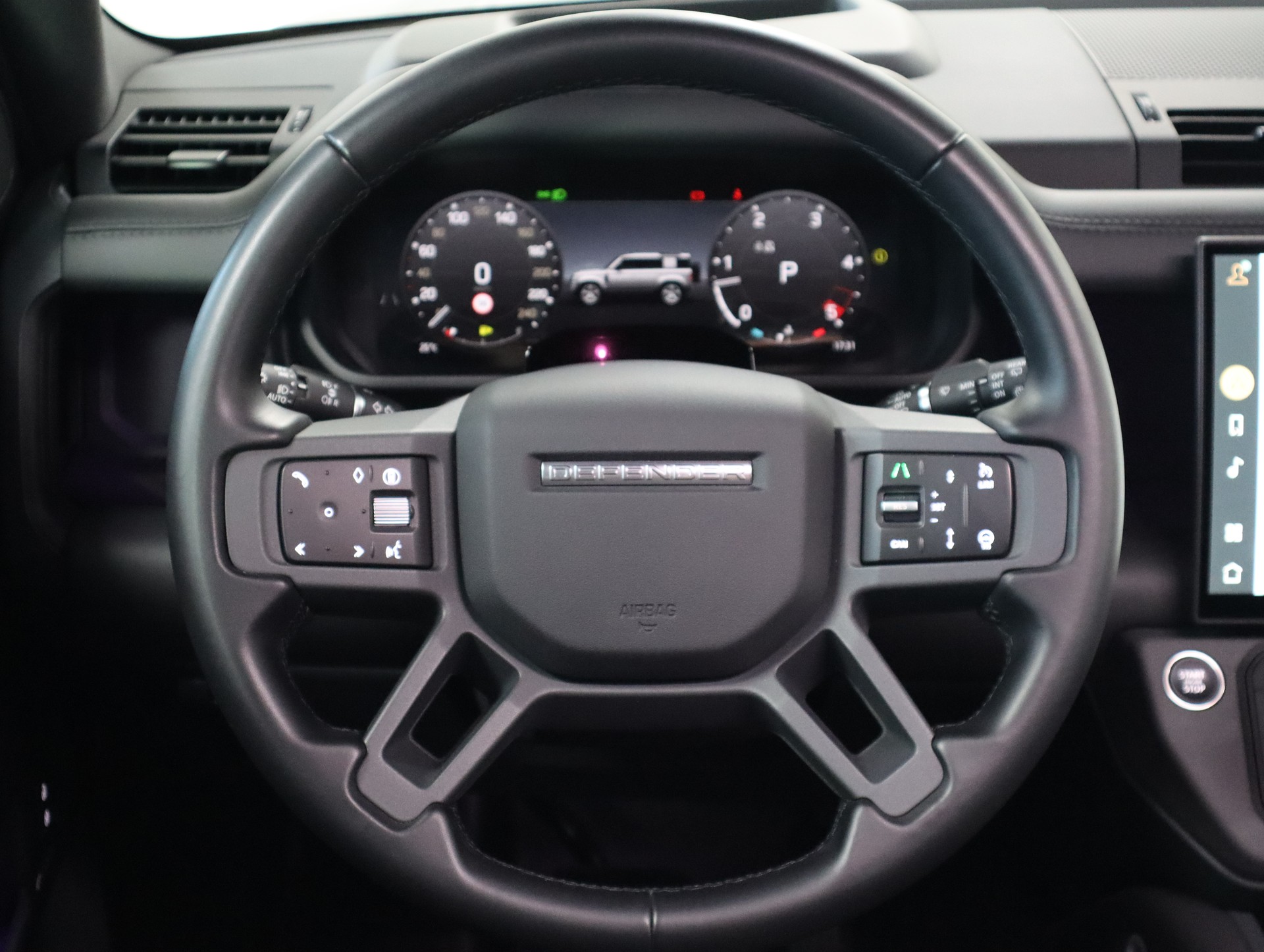 LAND ROVER Defender 110 3.0 D I6 350 X-Dynamic HSE AWD AT8-image-14