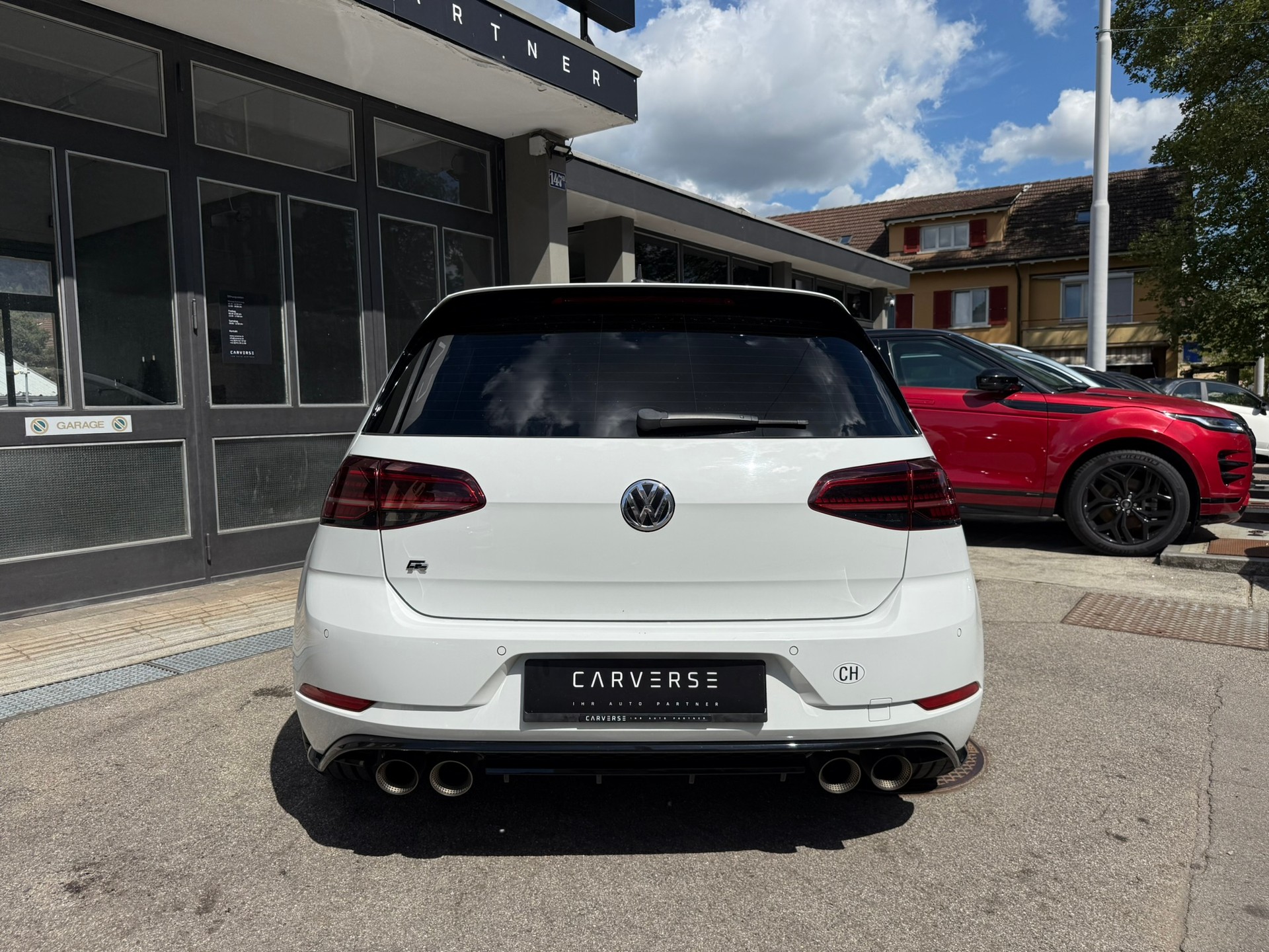 VW Golf VII 2.0 TSI R DSG 4motion-image-4