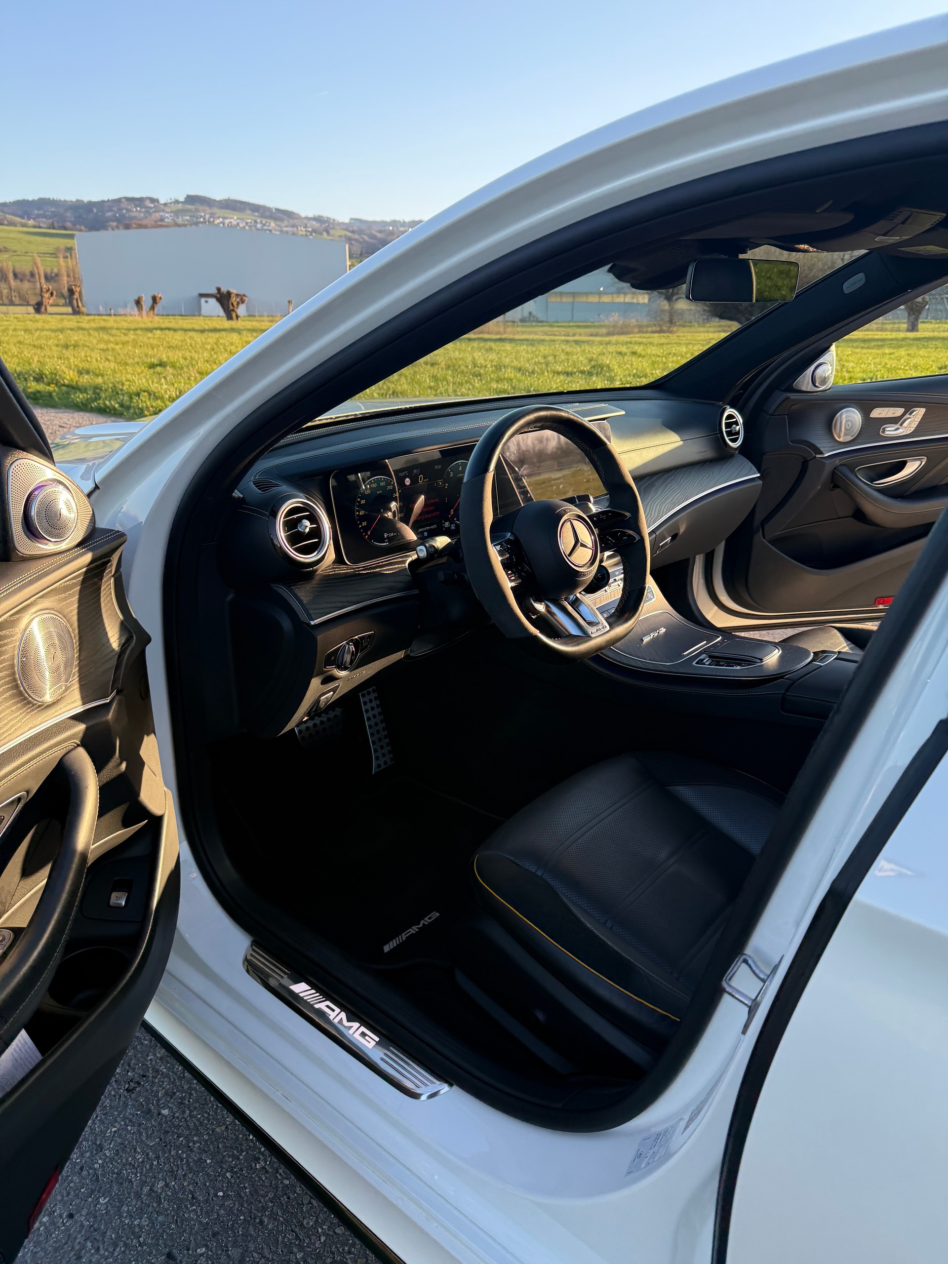 MERCEDES-BENZ E 63 S AMG 4matic+-image-4