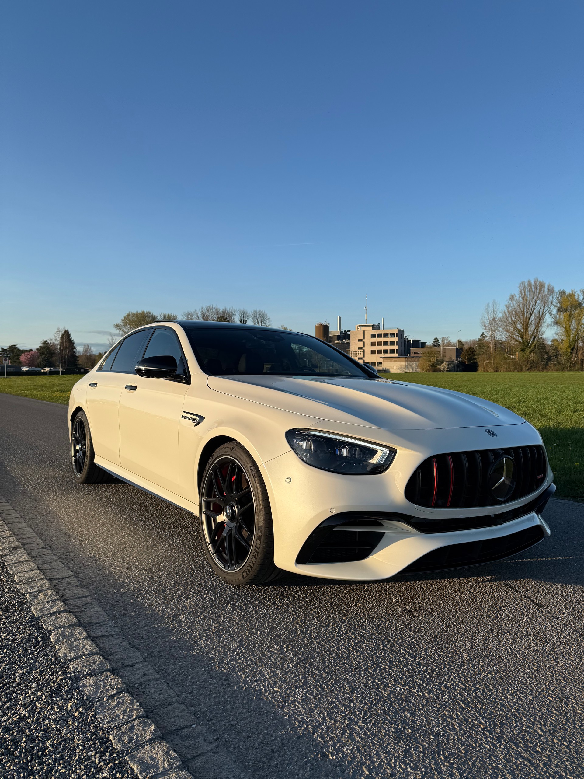 MERCEDES-BENZ E 63 S AMG 4matic+-image-0