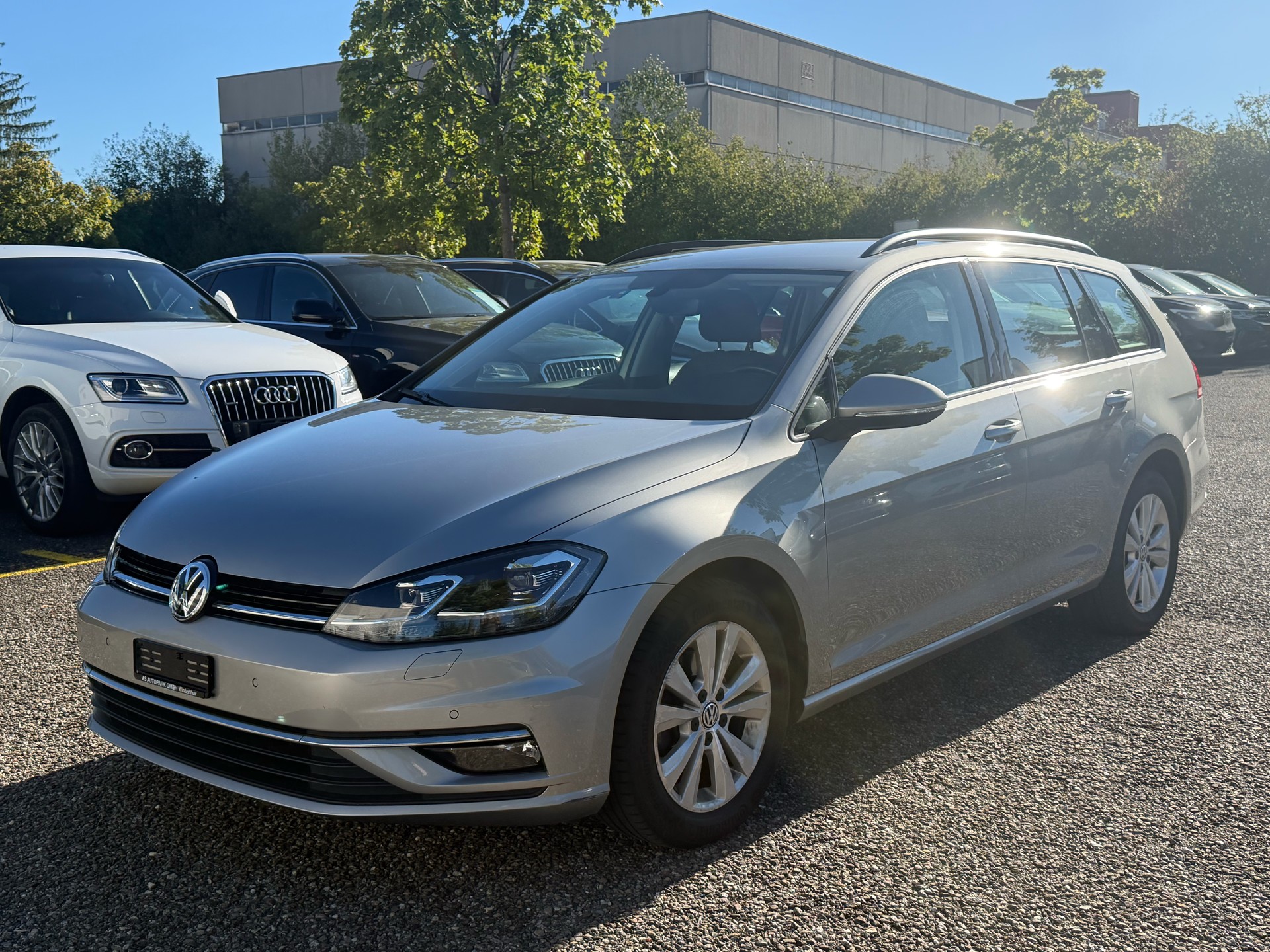 VW Golf Variant 2.0 TDI Comfortline DSG-image-0