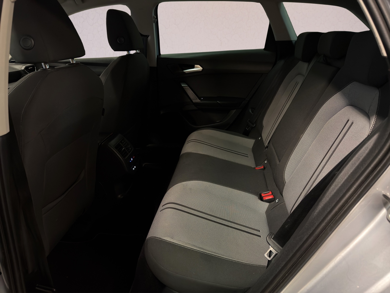 SEAT Leon 2.0 TDI EVO DSG Style-image-14