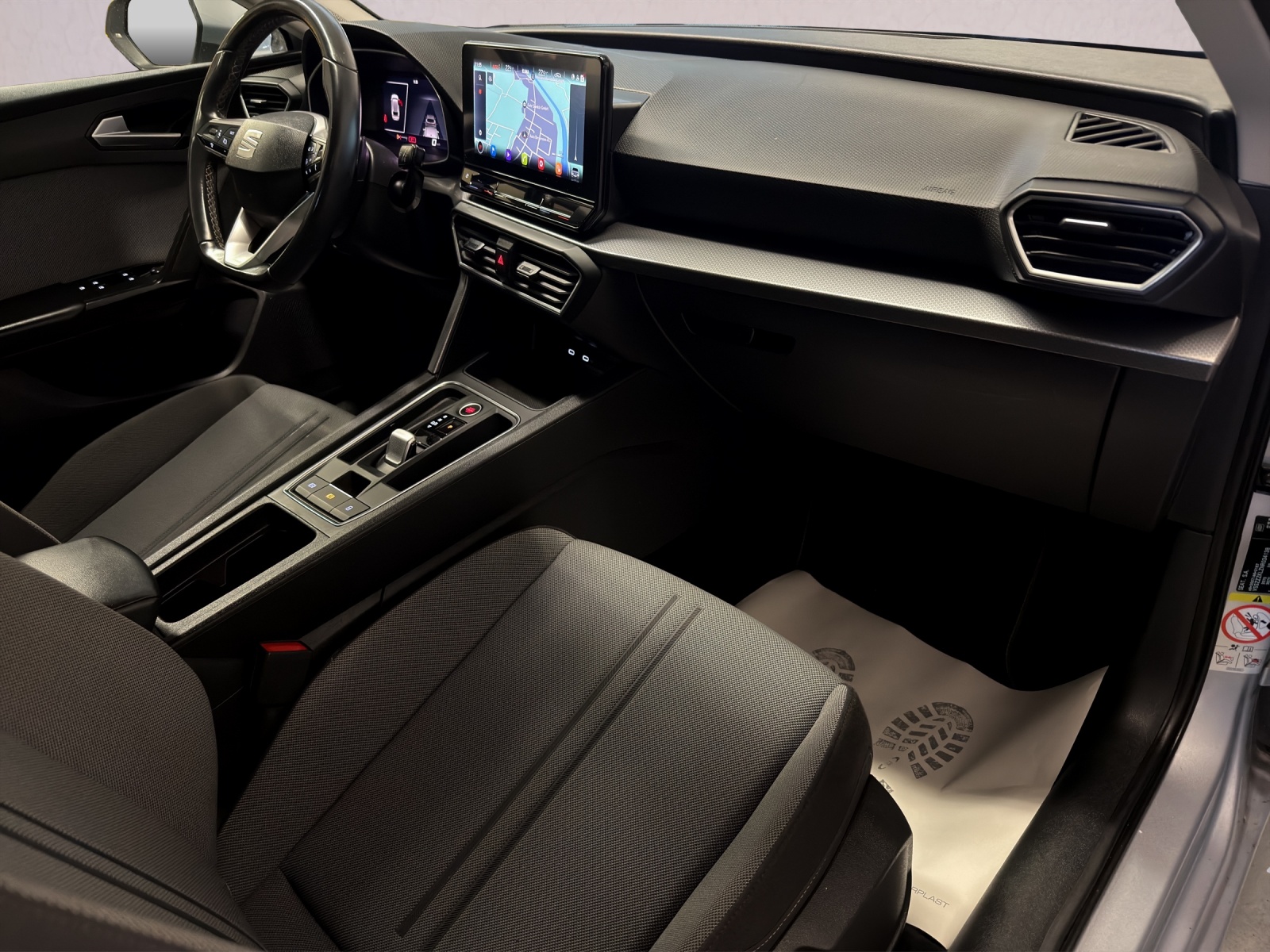 SEAT Leon 2.0 TDI EVO DSG Style-image-12