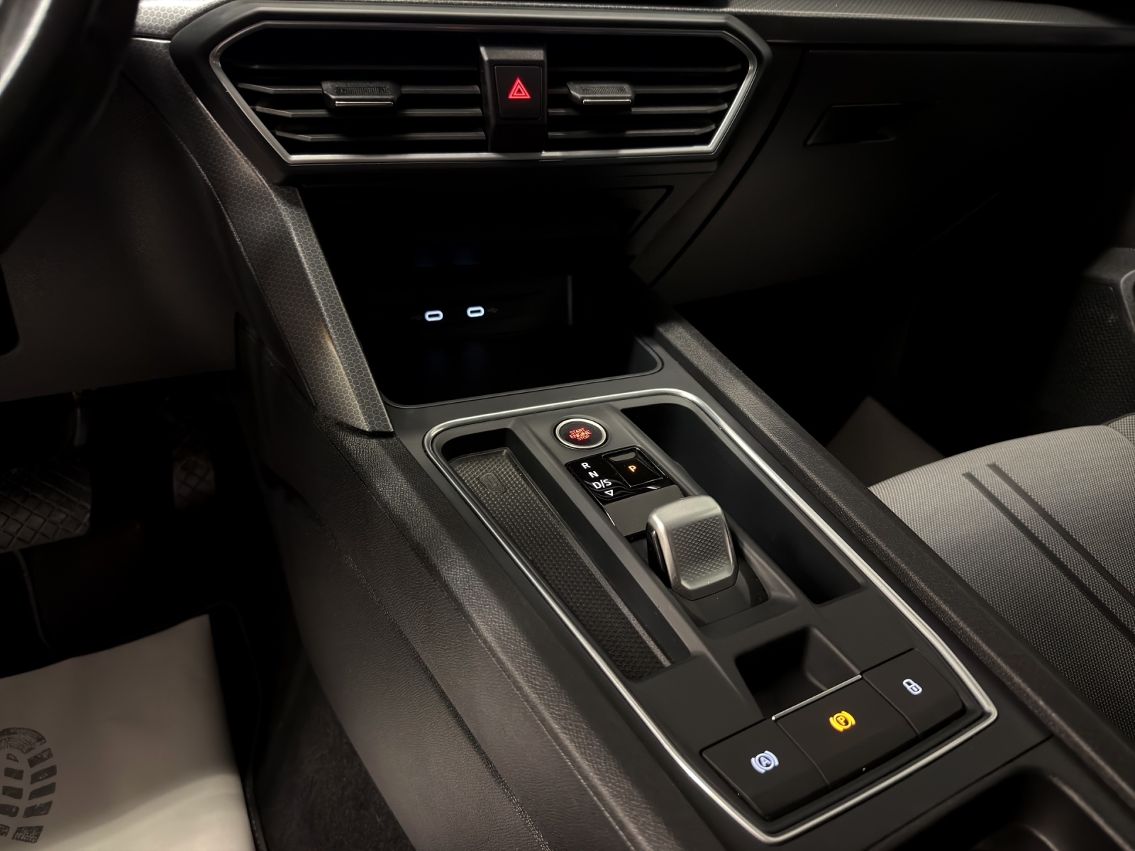SEAT Leon 2.0 TDI EVO DSG Style-image-10