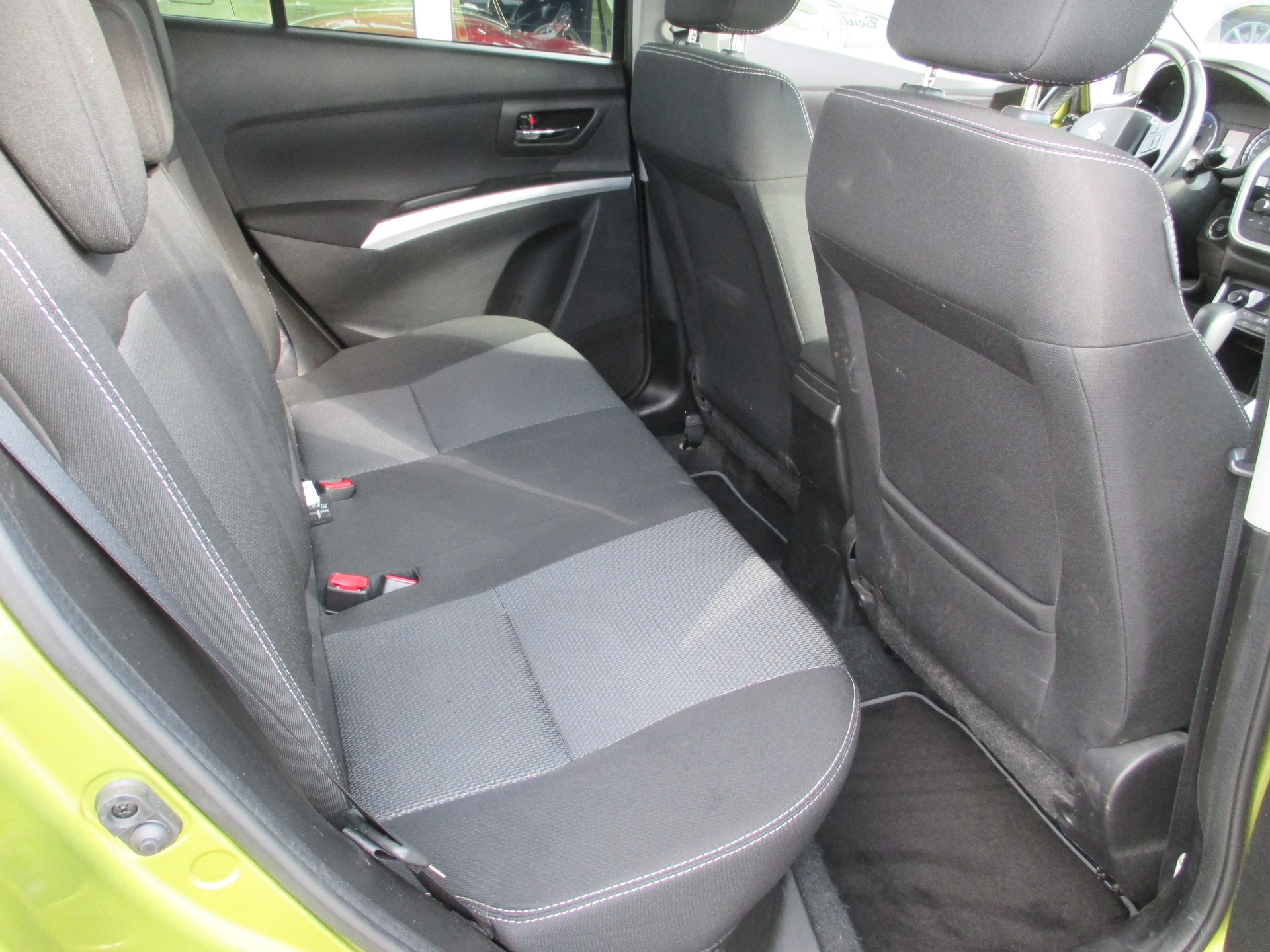 SUZUKI SX4 S-Cross 1.6 TD PizSulai Top 4WD TCSS-image-11