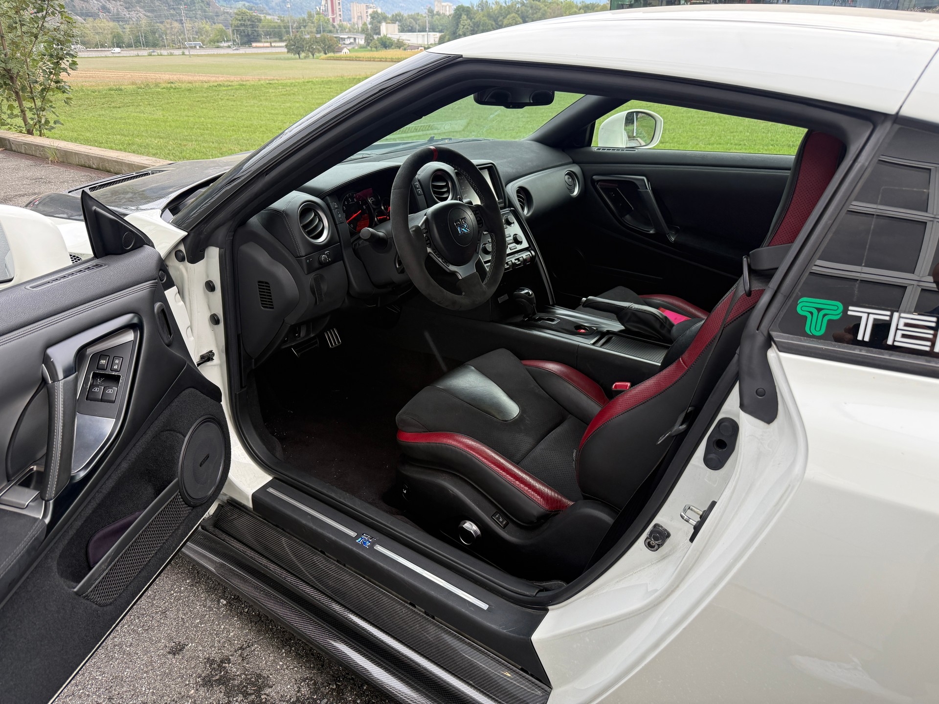 NISSAN GT-R 3.8 V6 Biturbo-image-3