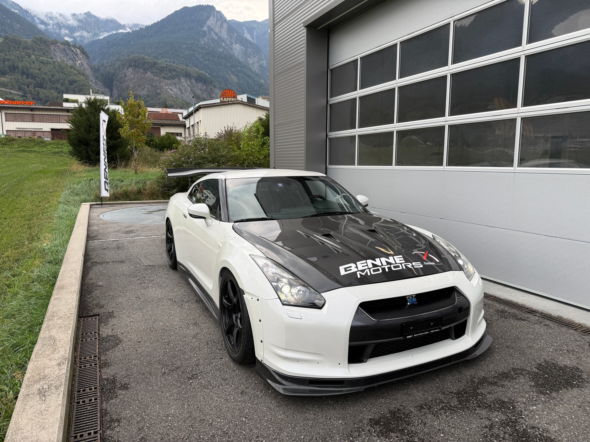 NISSAN GT-R 3.8 V6 Biturbo-image-1