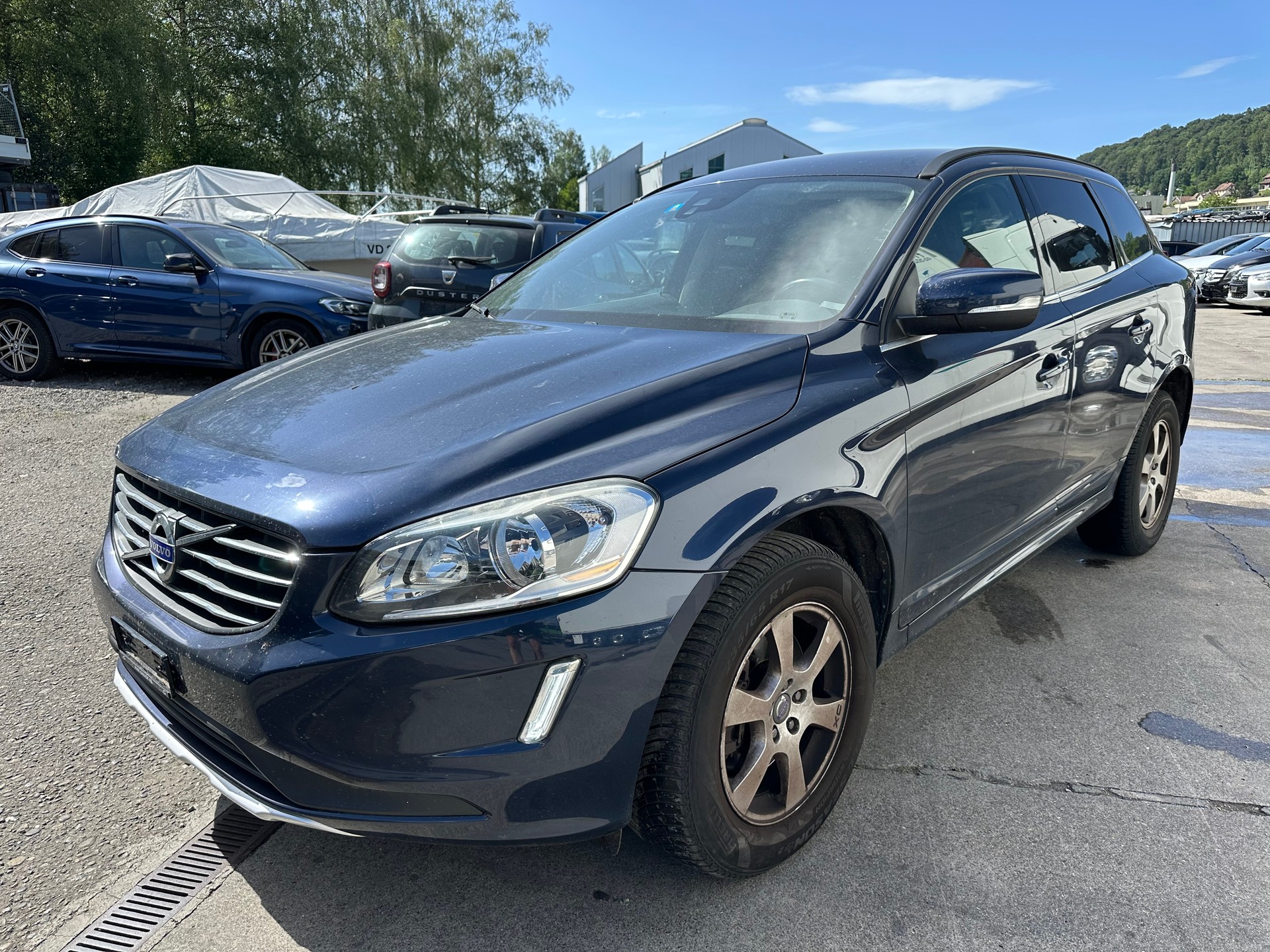 VOLVO XC60 D5 AWD Kinetic Geartronic-image-1