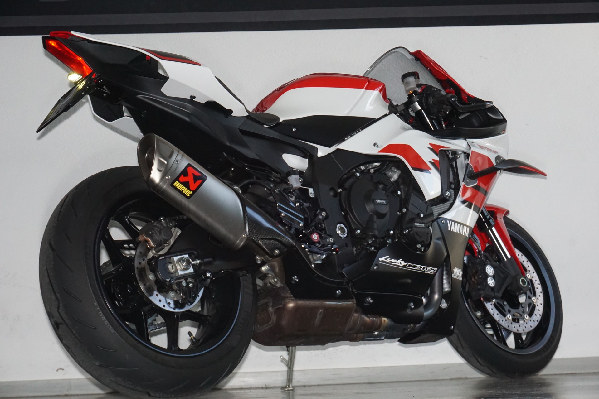 YAMAHA YZF-R1 ABS-image-10