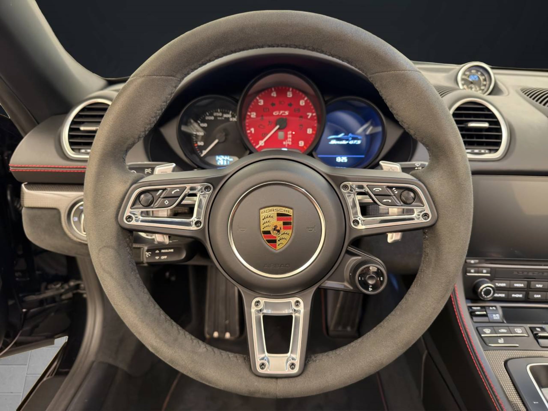 PORSCHE 718 Boxster GTS 4.0-image-13