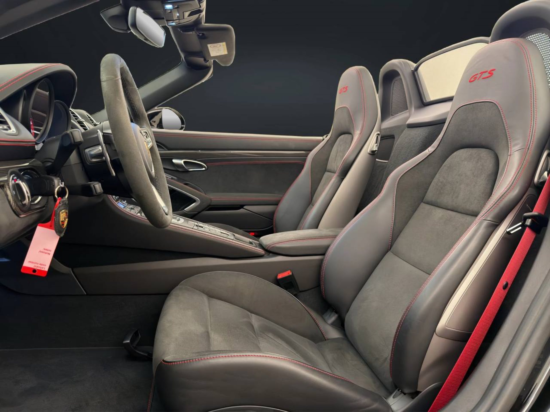 PORSCHE 718 Boxster GTS 4.0-image-4