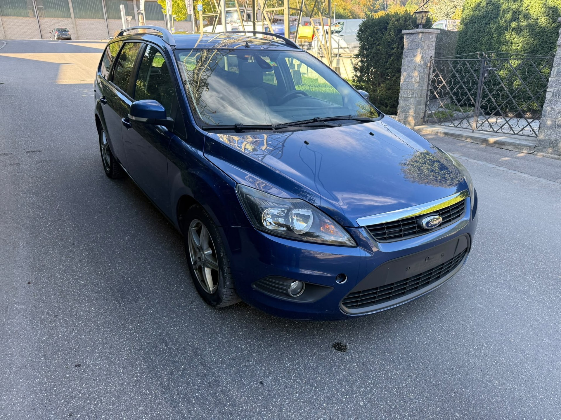 FORD Focus 1.8i Titanium-image-0