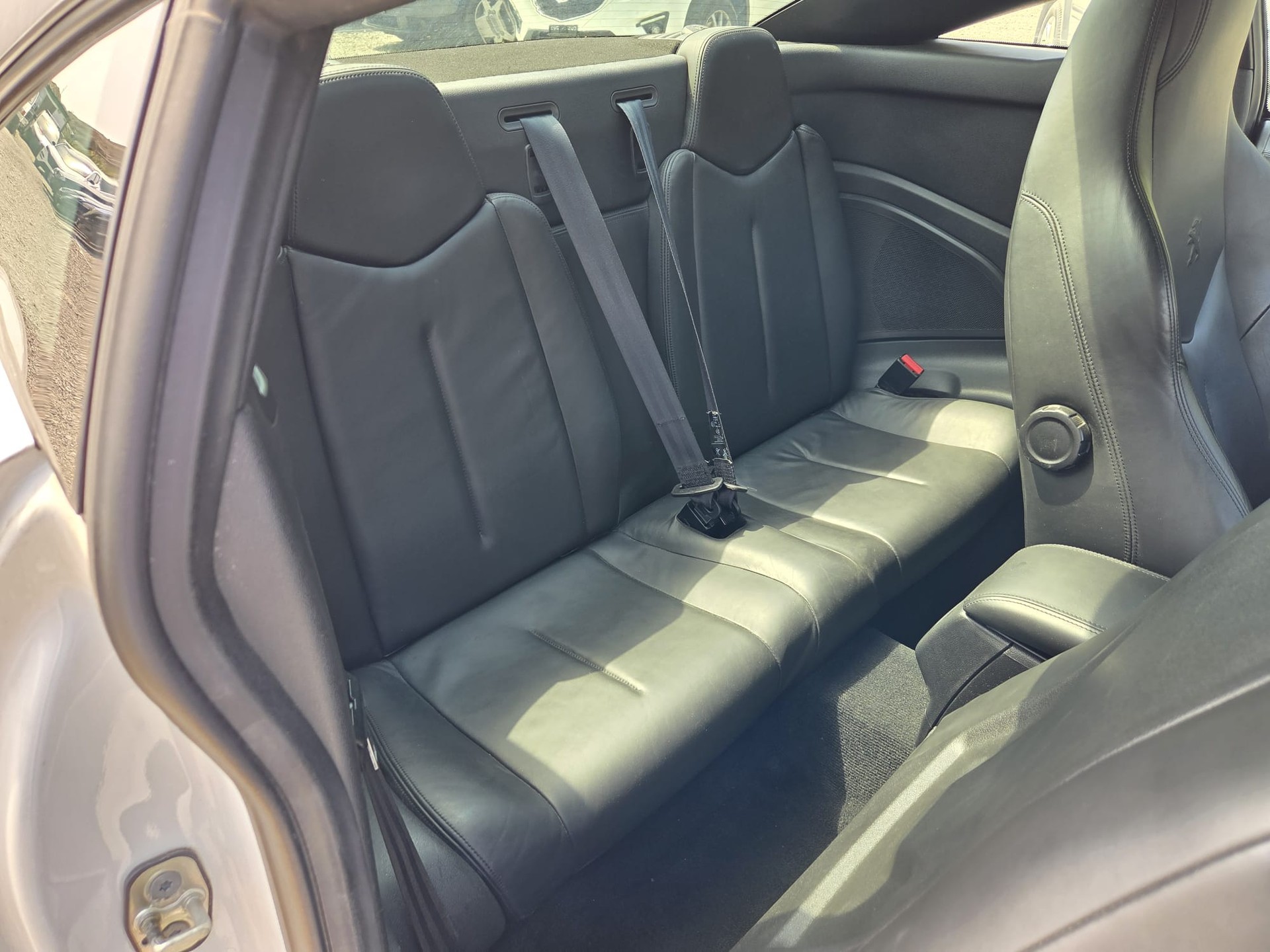 PEUGEOT RCZ 1.6 Turbo-image-10