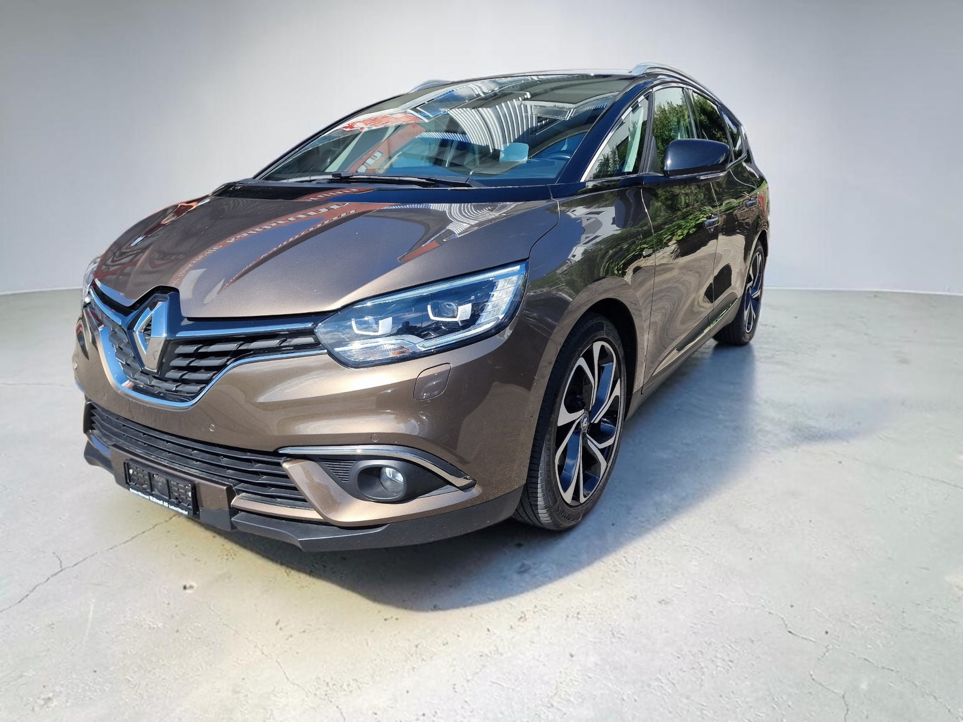 RENAULT Grand Scénic 1.6 dCi Bose EDC 8xAlu 12Mt Gara MFK Neu-image-1