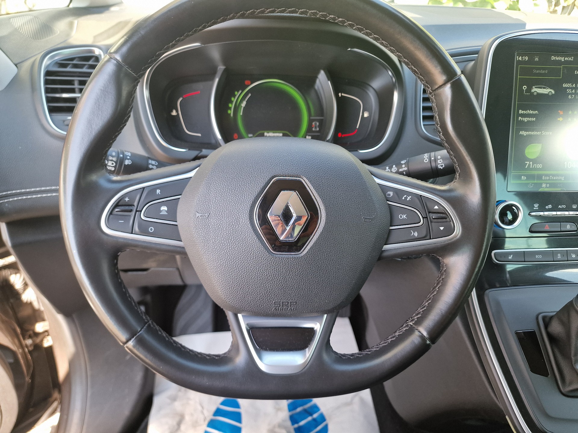 RENAULT Grand Scénic 1.6 dCi Bose EDC 8xAlu 12Mt Gara MFK Neu-image-5