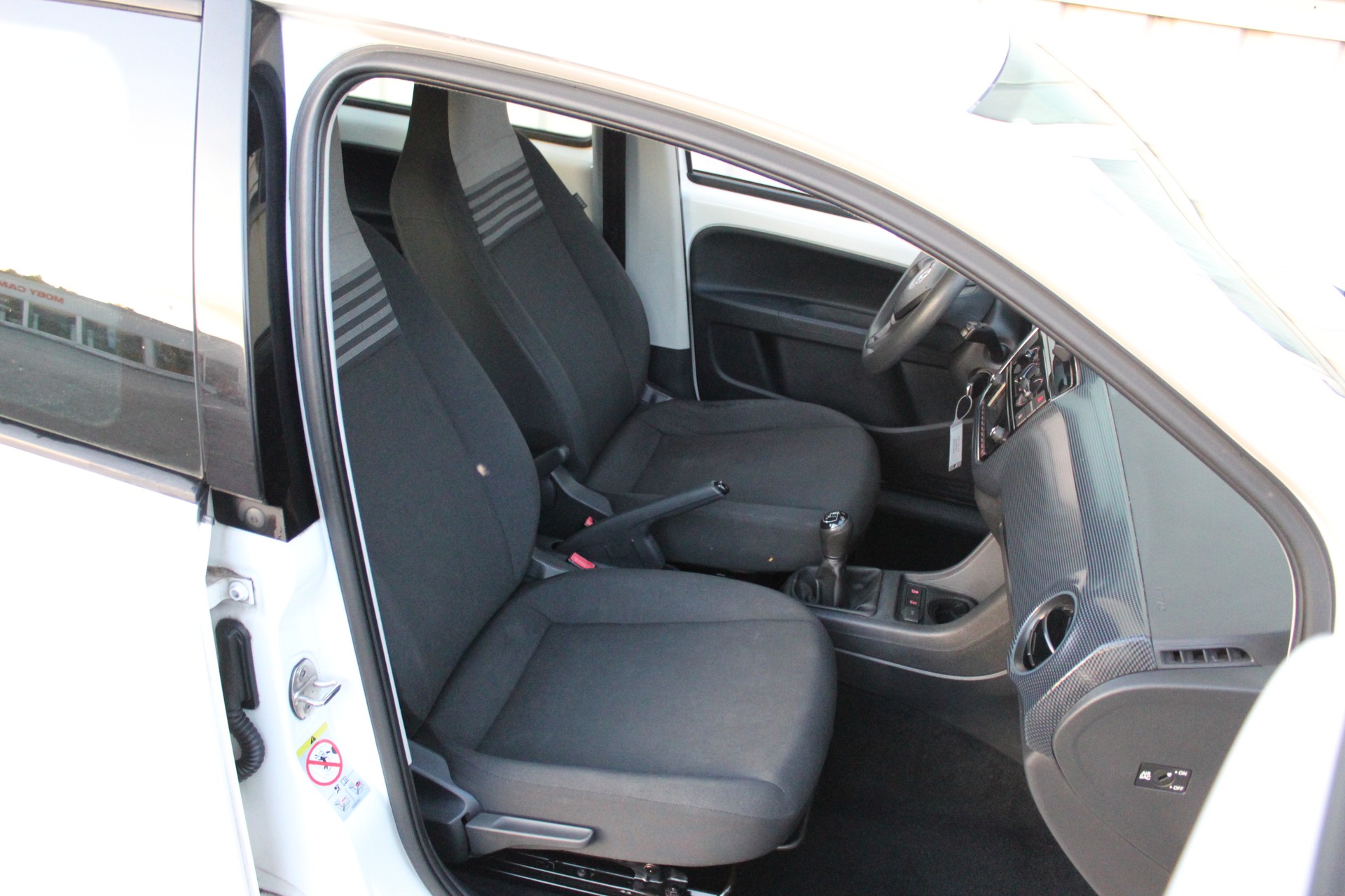 VW Up 1.0 move up-image-12