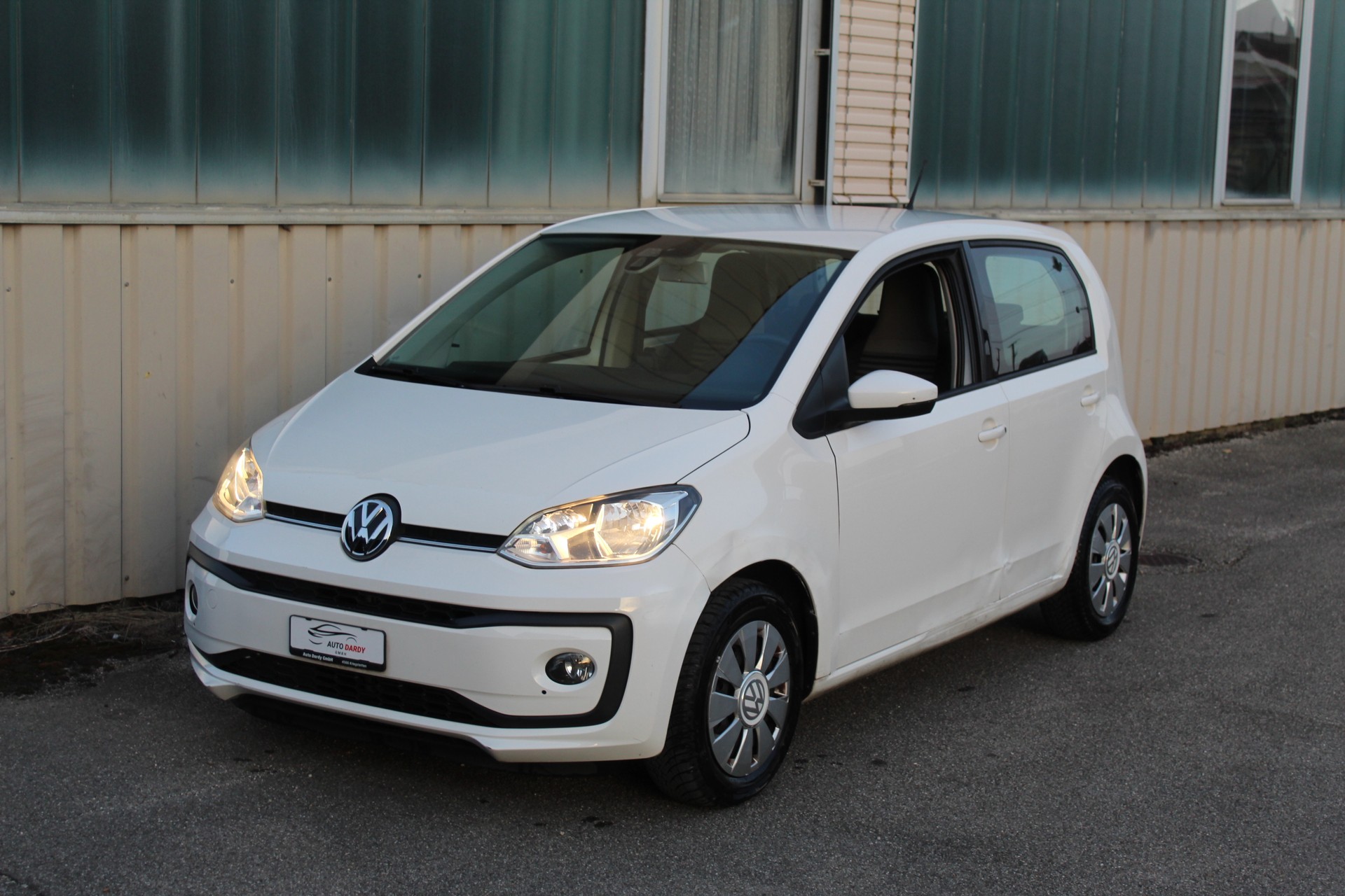 VW Up 1.0 move up-image-6