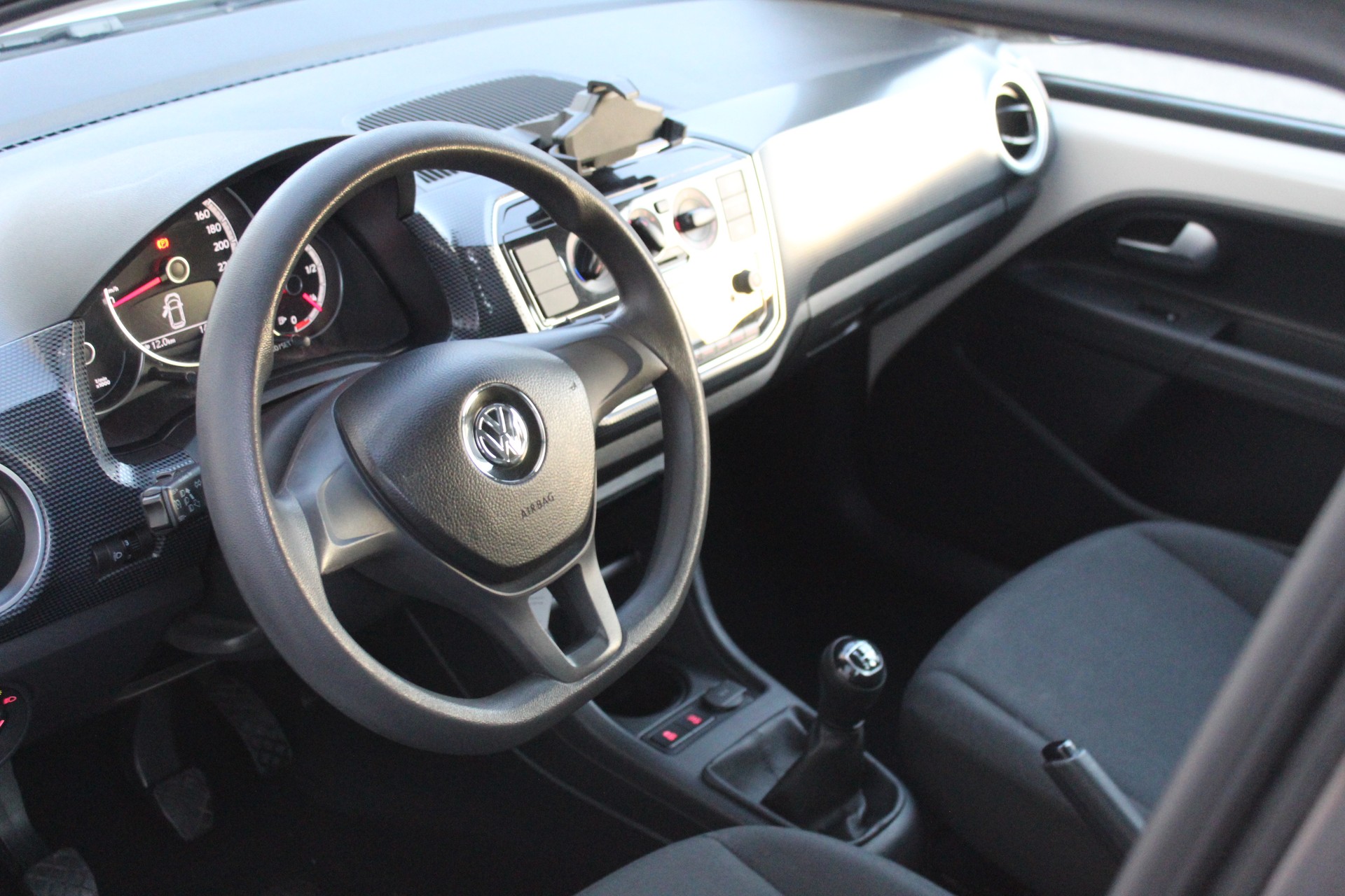 VW Up 1.0 move up-image-14