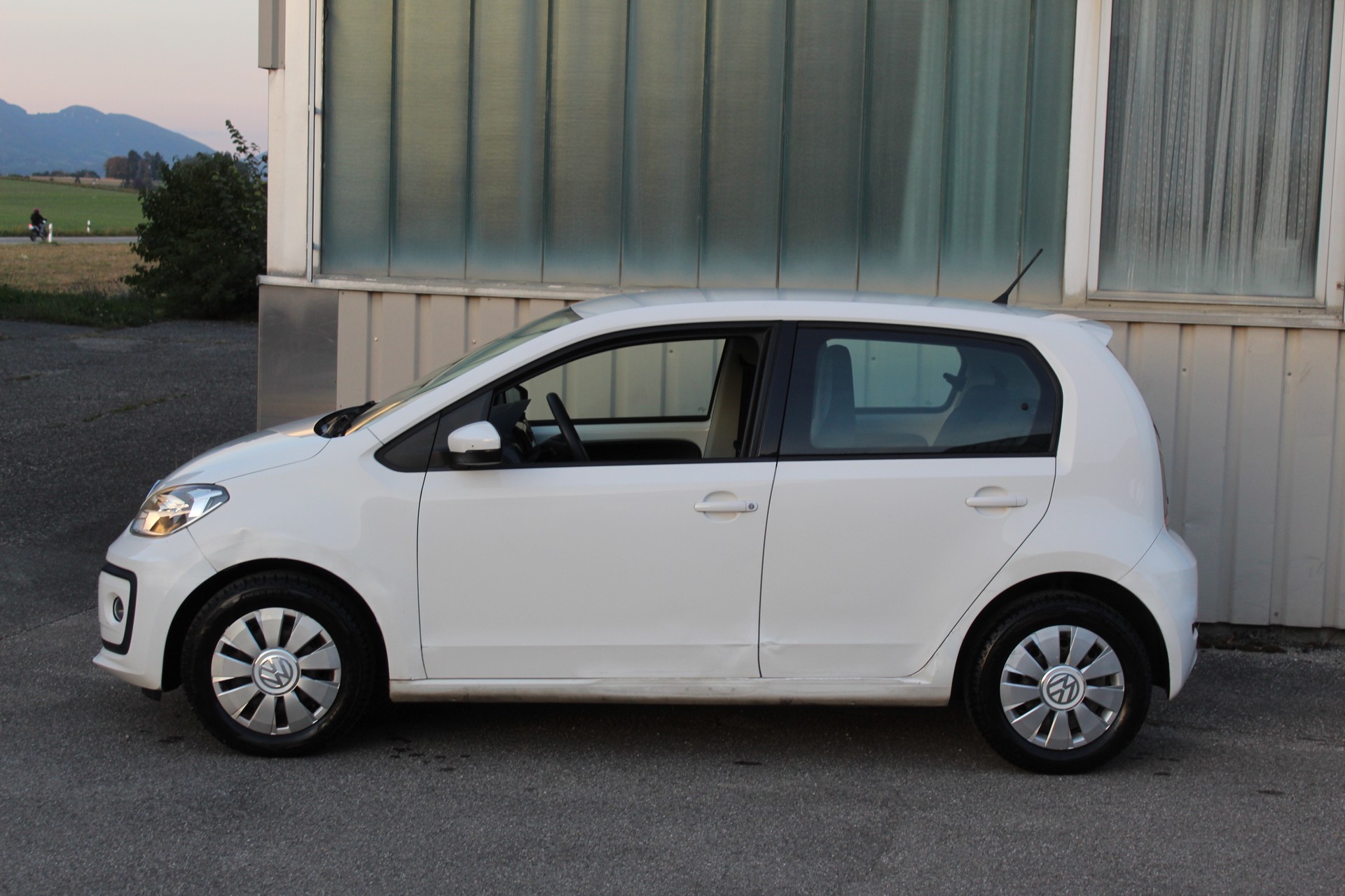 VW Up 1.0 move up-image-5
