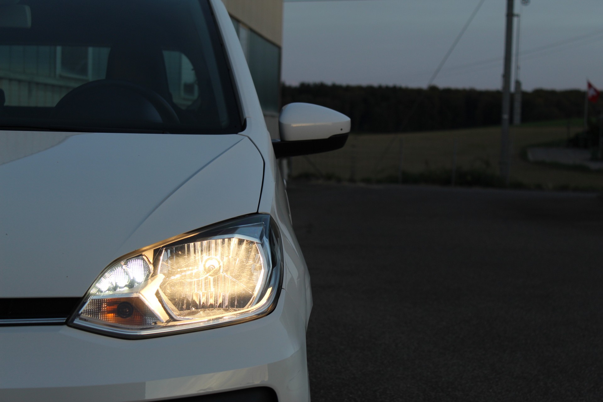 VW Up 1.0 move up-image-8