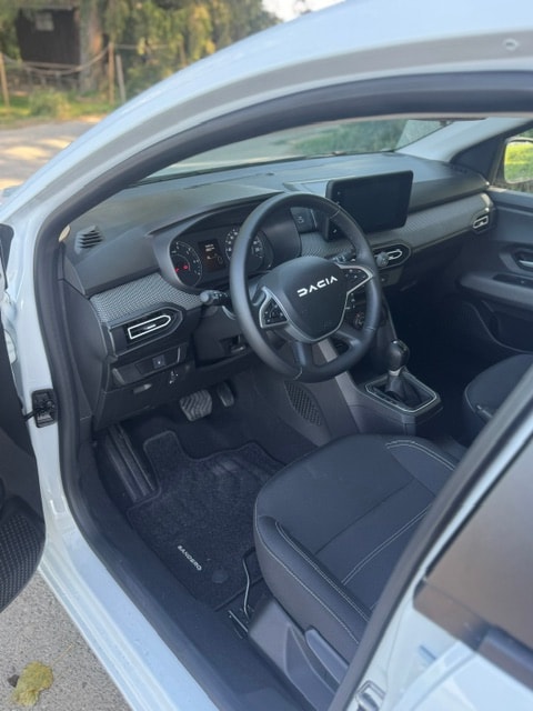 DACIA 1.0 TCe Journey-image-3