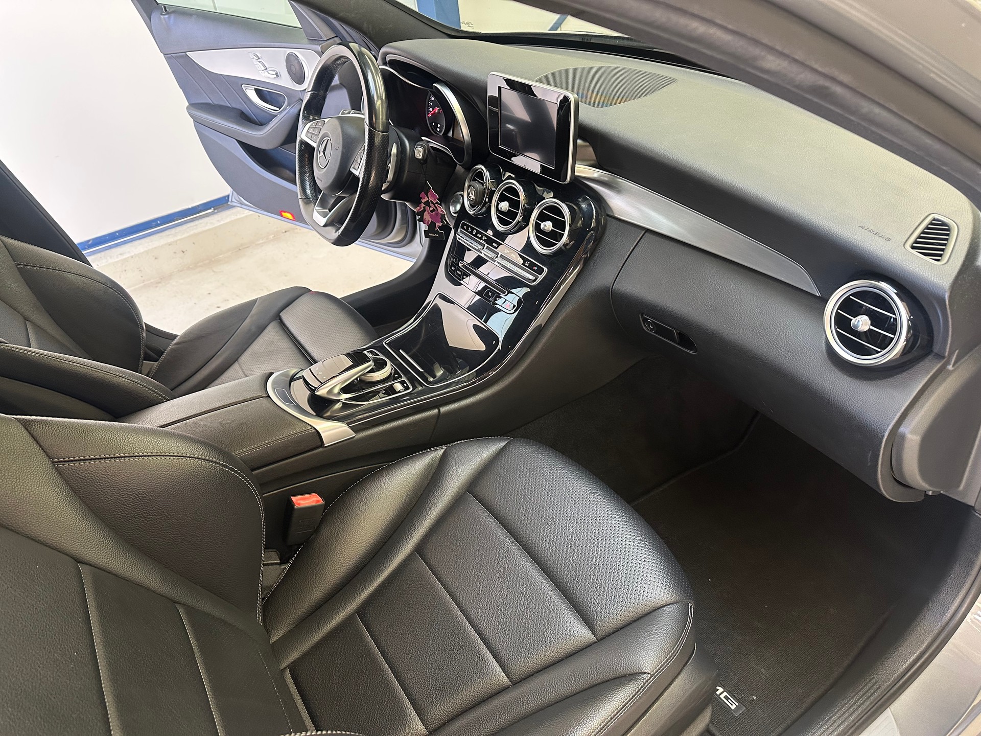 MERCEDES-BENZ C 250 BlueTEC Avantgarde 4Matic 7G-Tronic-image-7