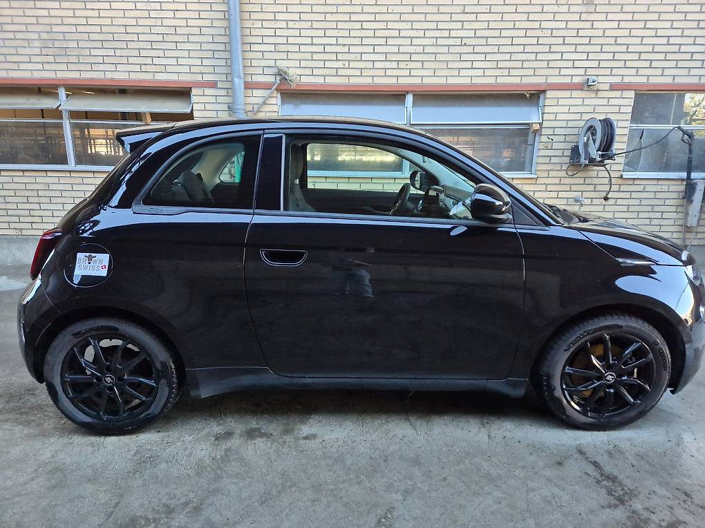FIAT 500 electric 87 kW Icon-image-1
