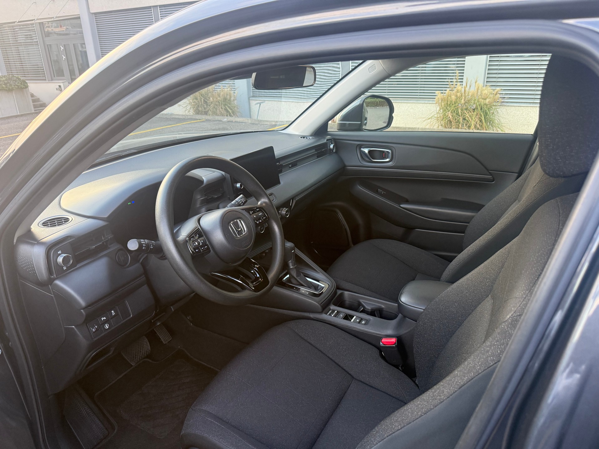 HONDA HR-V 1.5i-MMD Elegance CVT-image-6