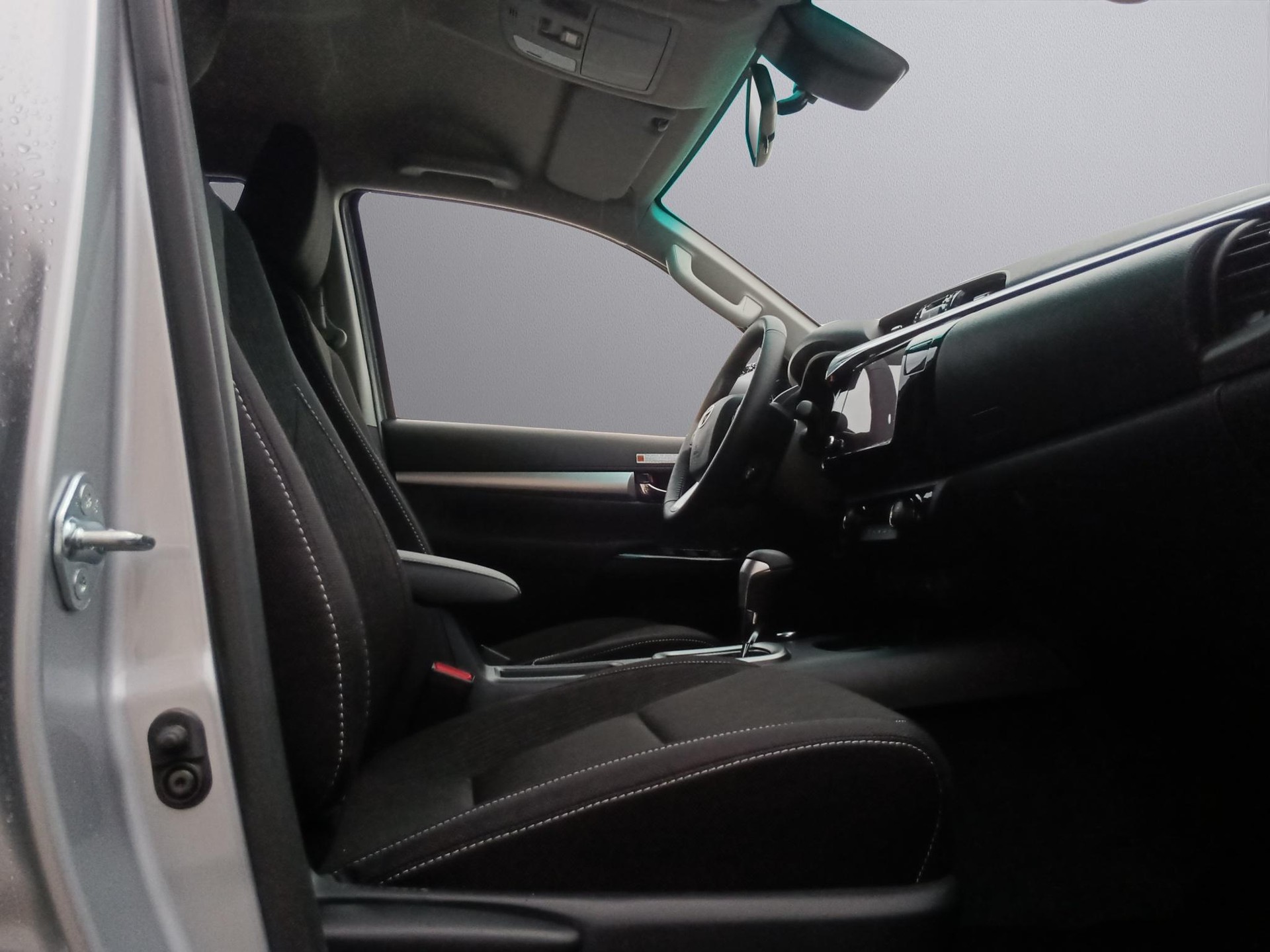 TOYOTA Hilux Double Cab.-Pick-up 2.8 D-4D 204 Style-image-12