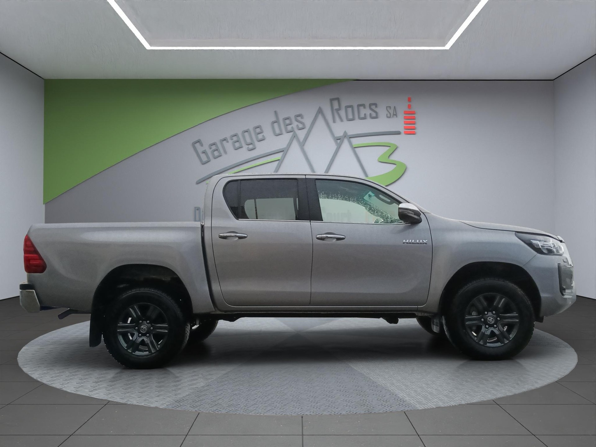 TOYOTA Hilux Double Cab.-Pick-up 2.8 D-4D 204 Style-image-5