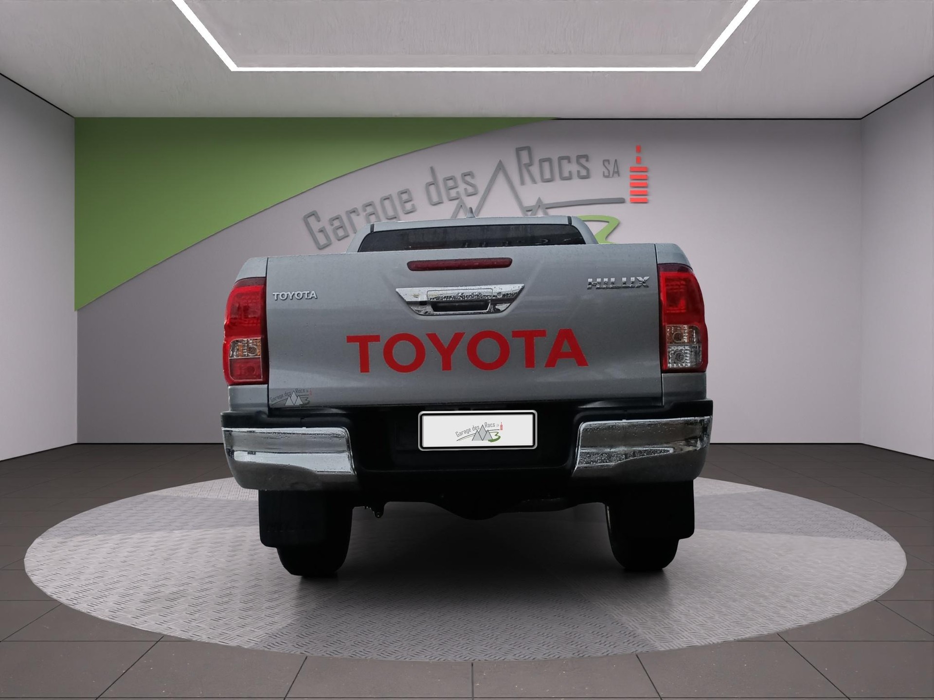 TOYOTA Hilux Double Cab.-Pick-up 2.8 D-4D 204 Style-image-3