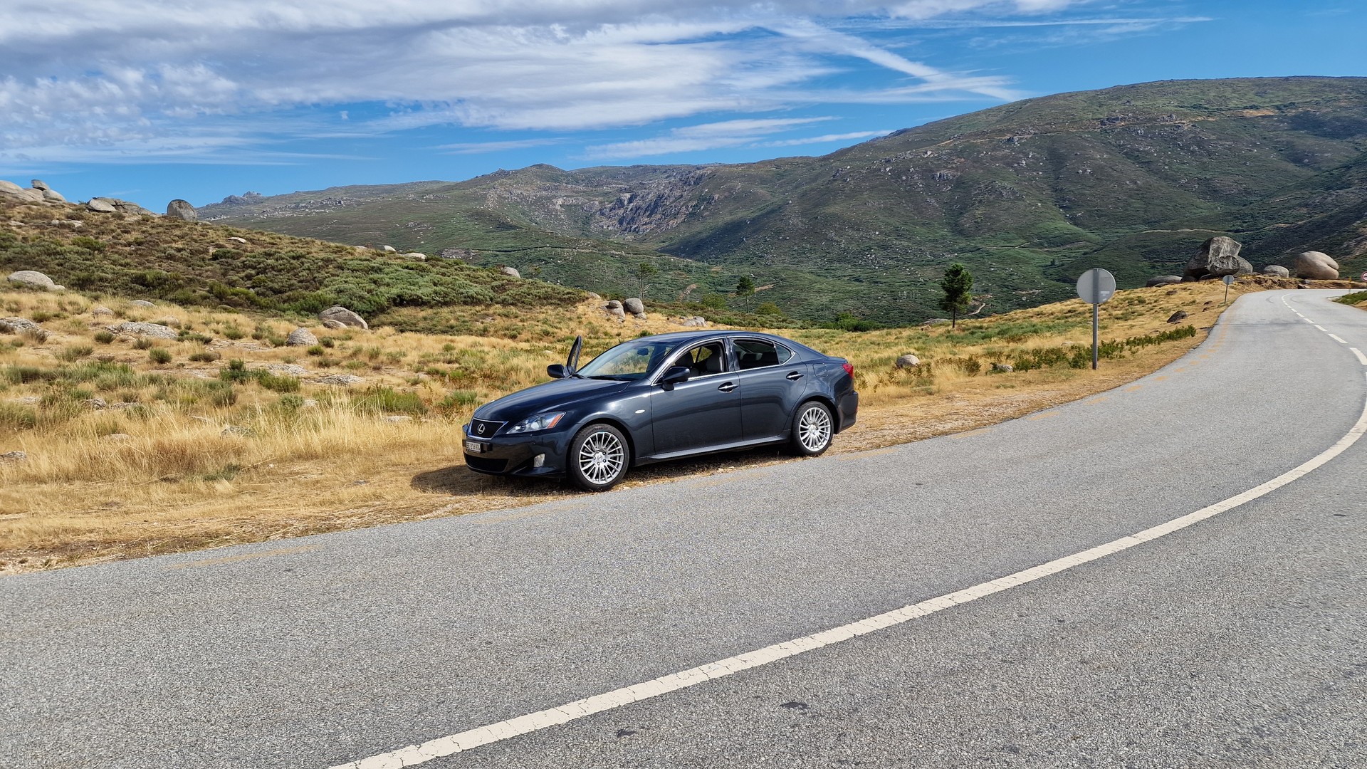 LEXUS 250 Edition-image-0