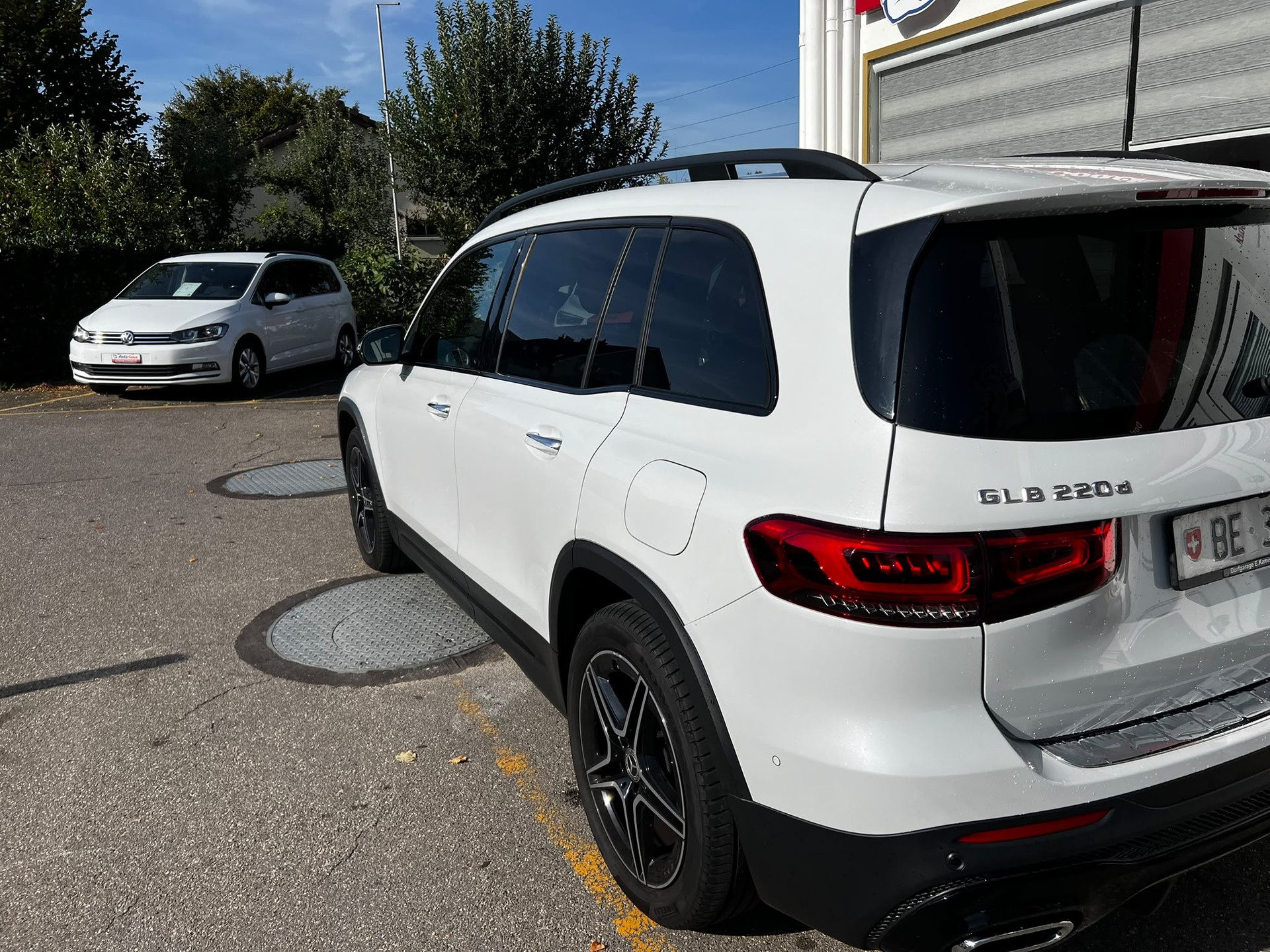 MERCEDES-BENZ GLB 220 d 4Matic AMG Line 8G-Tronic-image-5