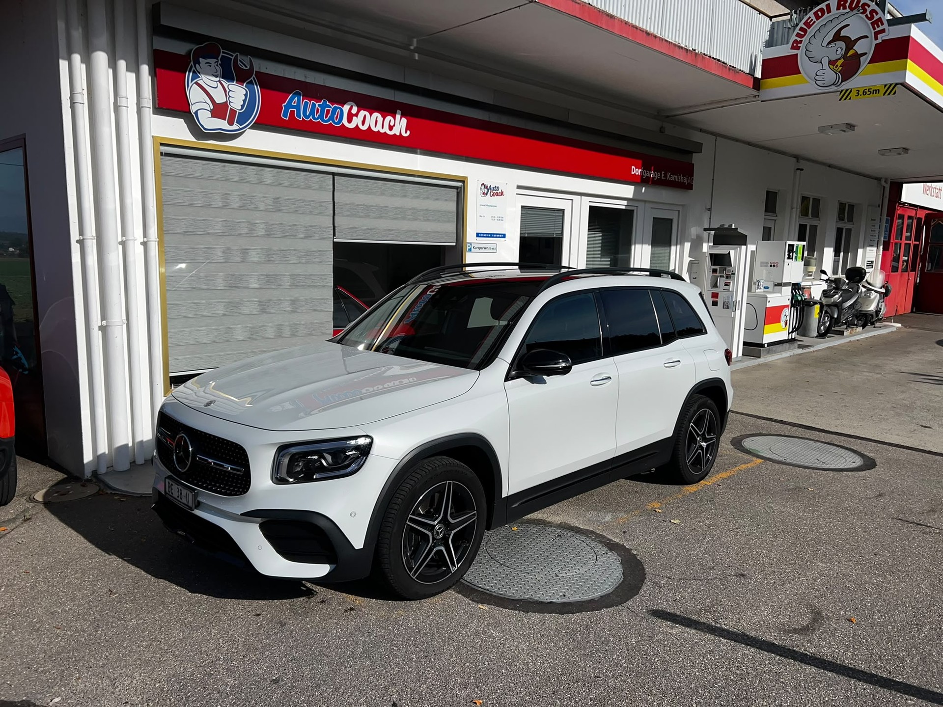 MERCEDES-BENZ GLB 220 d 4Matic AMG Line 8G-Tronic-image-4