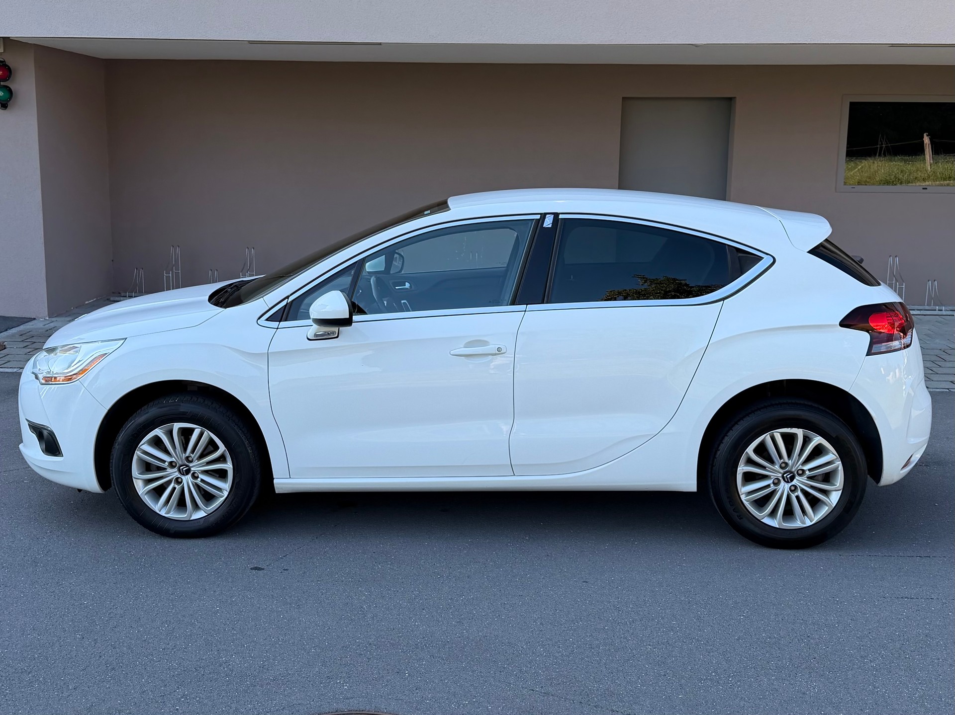 DS AUTOMOBILES DS4 1.6 VTi Chic-image-5