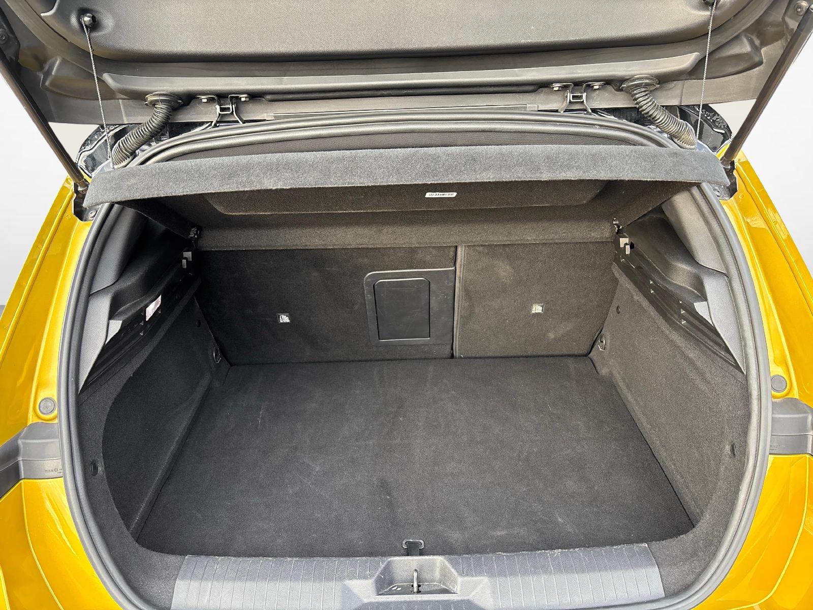 OPEL Astra 1.6 T PHEV 180 Swiss Premium-image-8