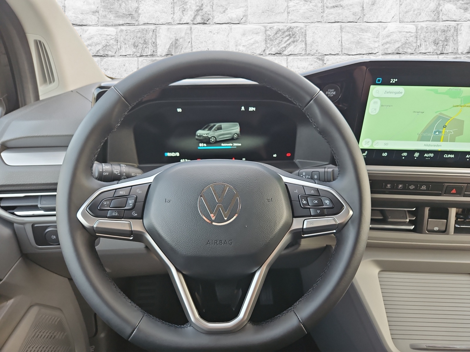 VW Caravelle BEV Life-image-8