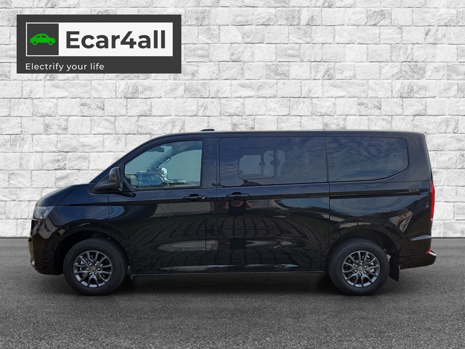 VW Caravelle BEV Life-image-5