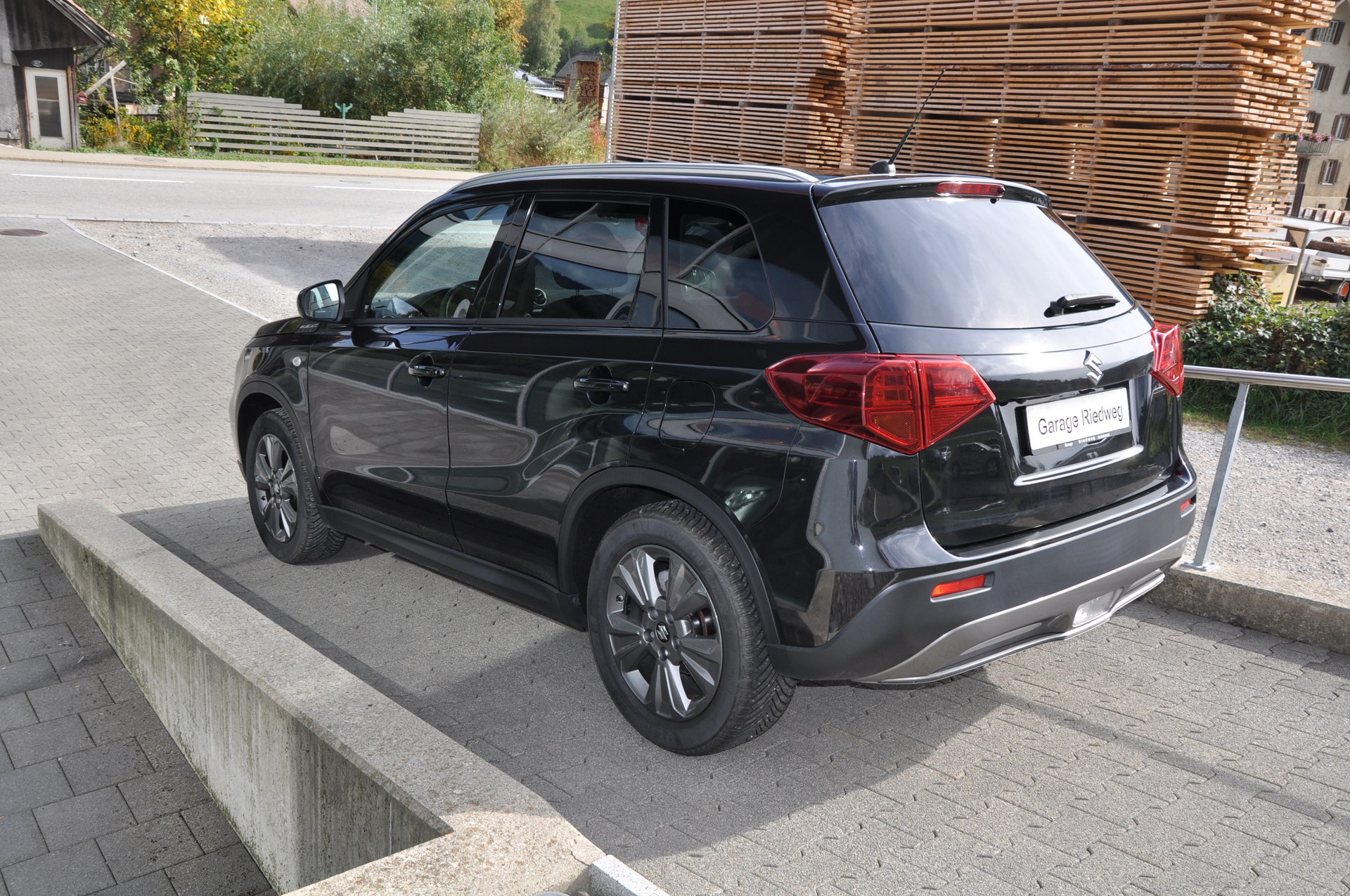 SUZUKI Vitara 1.0 Unico-image-3