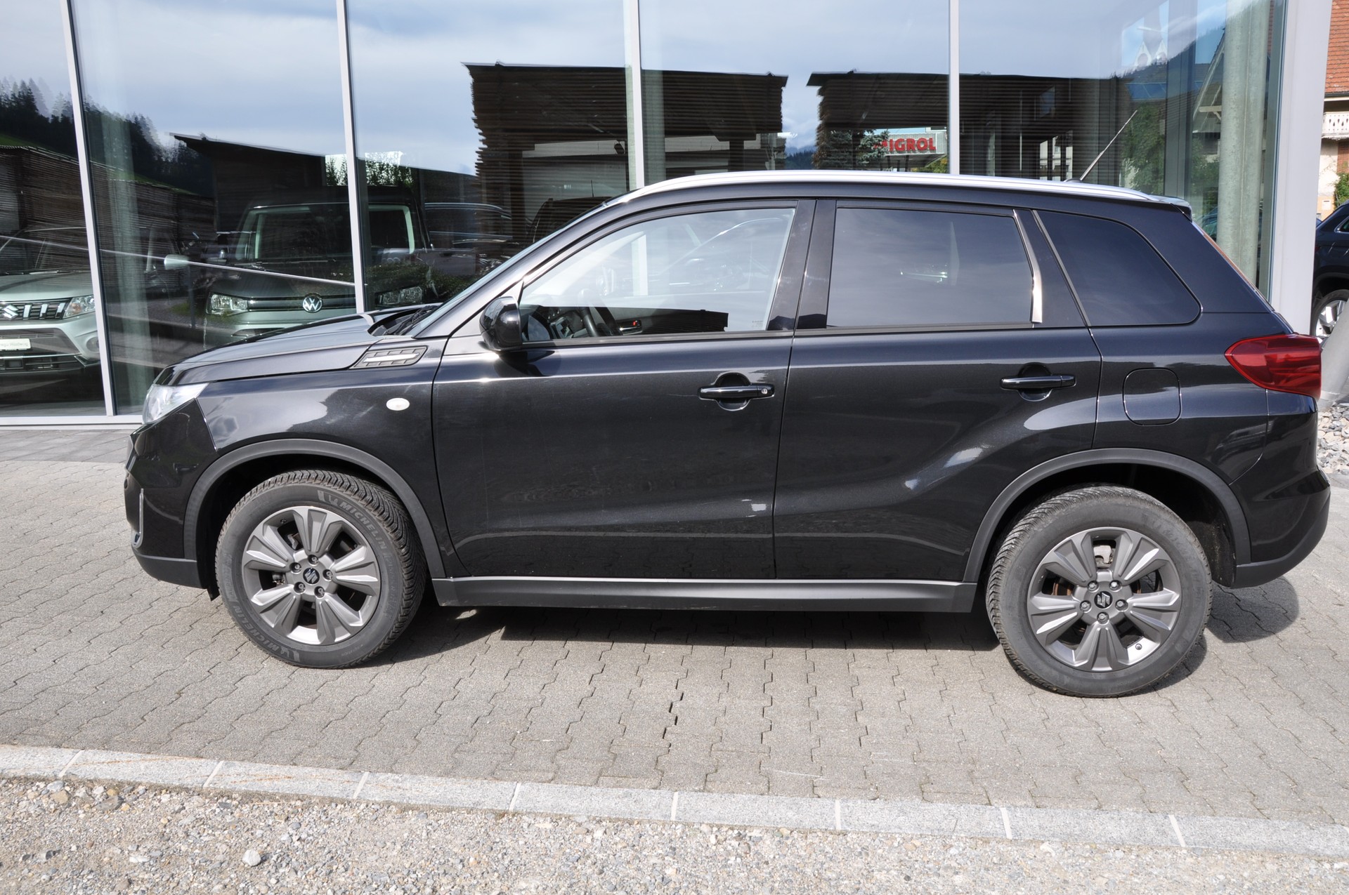 SUZUKI Vitara 1.0 Unico-image-10