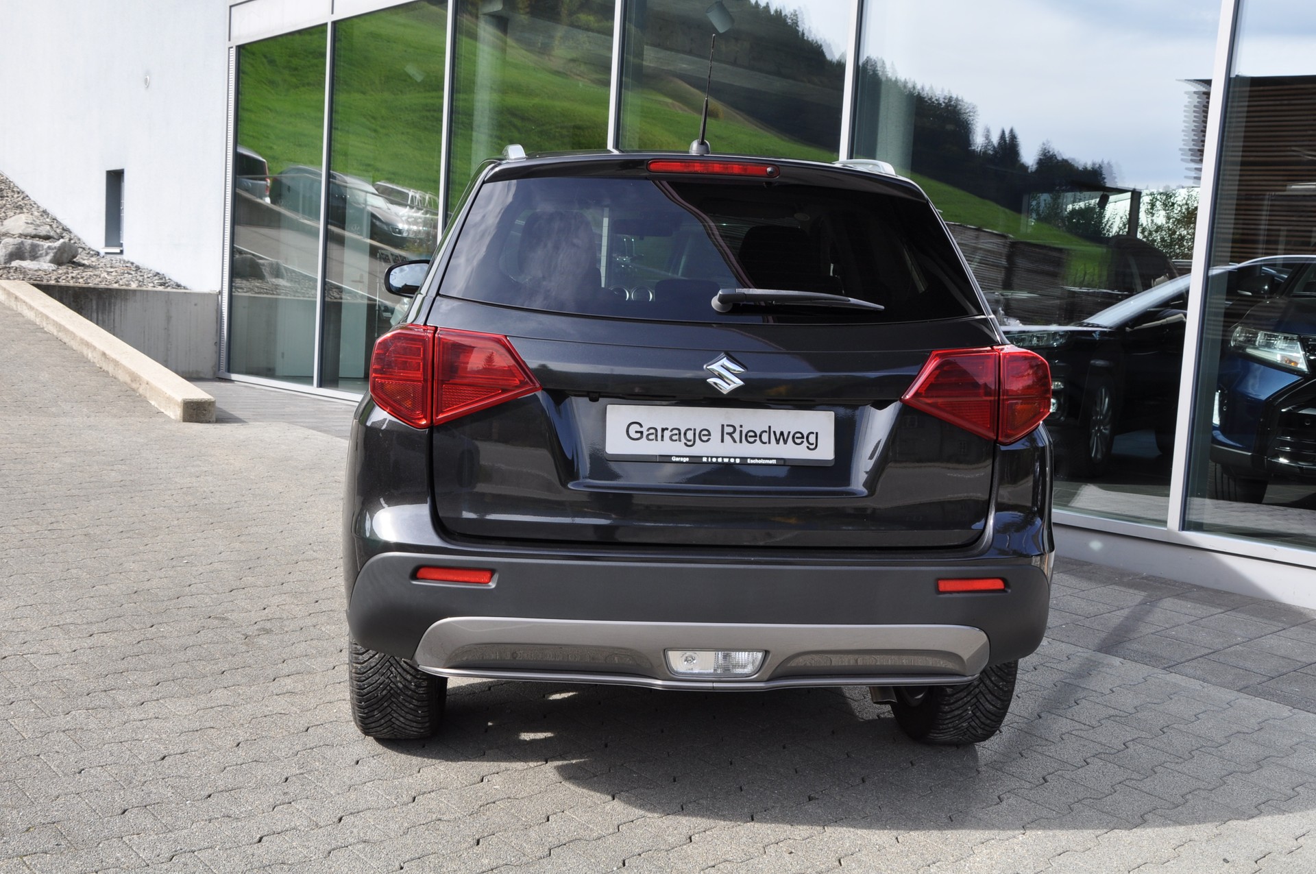 SUZUKI Vitara 1.0 Unico-image-8