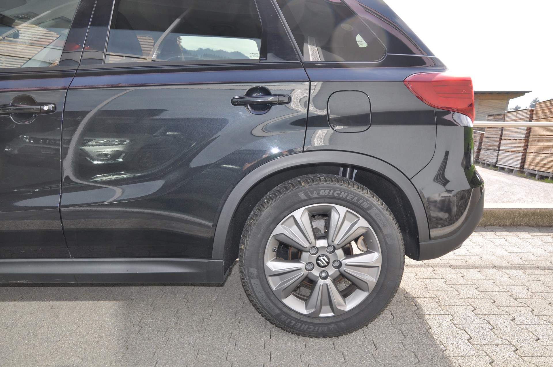 SUZUKI Vitara 1.0 Unico-image-4