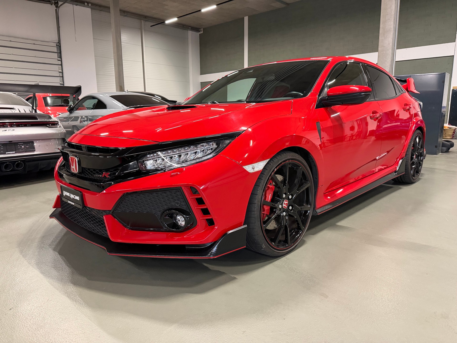 HONDA Civic 2.0 i-VTEC Type R GT *HKS exhaust*-showroom-element-1