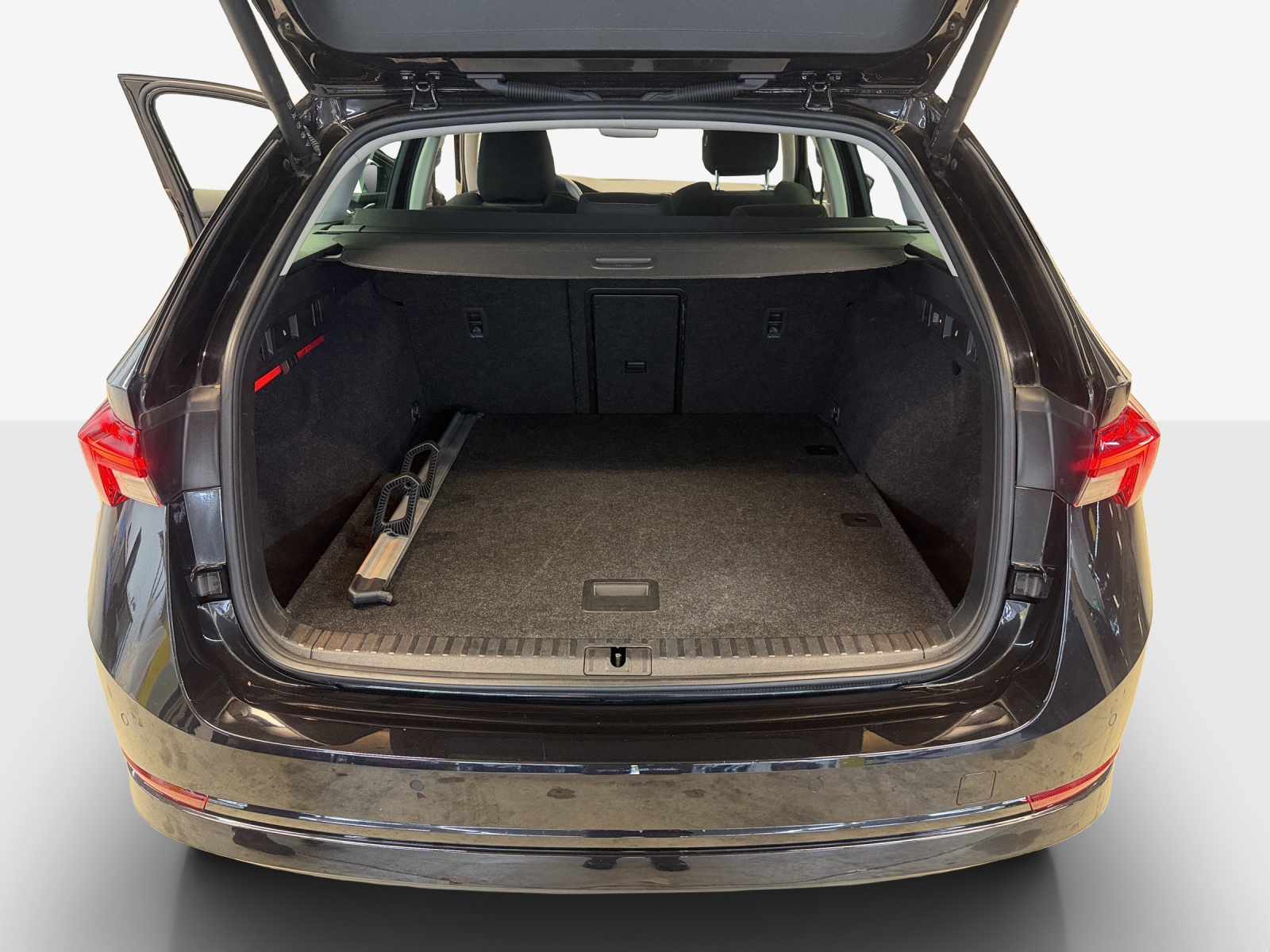SKODA Octavia Combi 2.0 TDI DSG Ambition 4x4-image-12