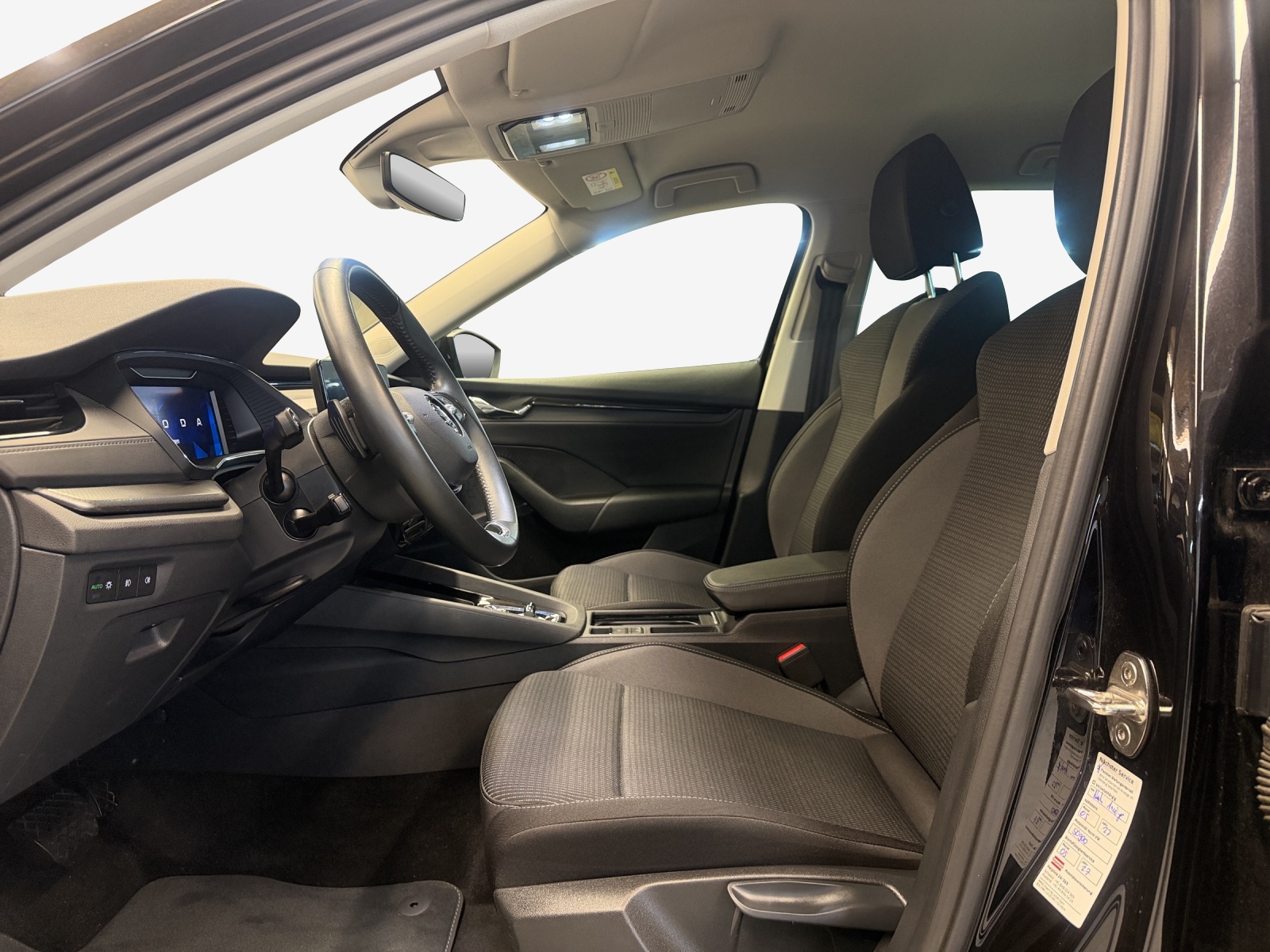 SKODA Octavia Combi 2.0 TDI DSG Ambition 4x4-image-7