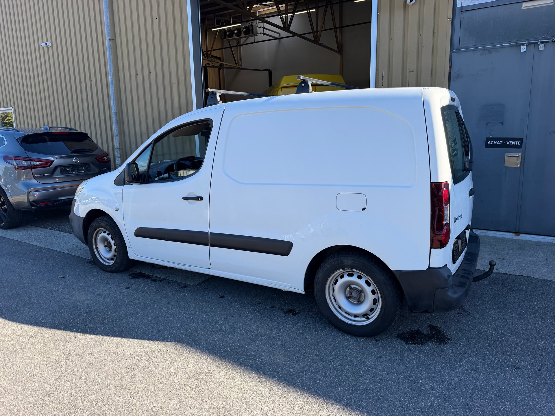 CITROEN Berlingo 1.6 BlueHDi 100 S&S Business-image-10